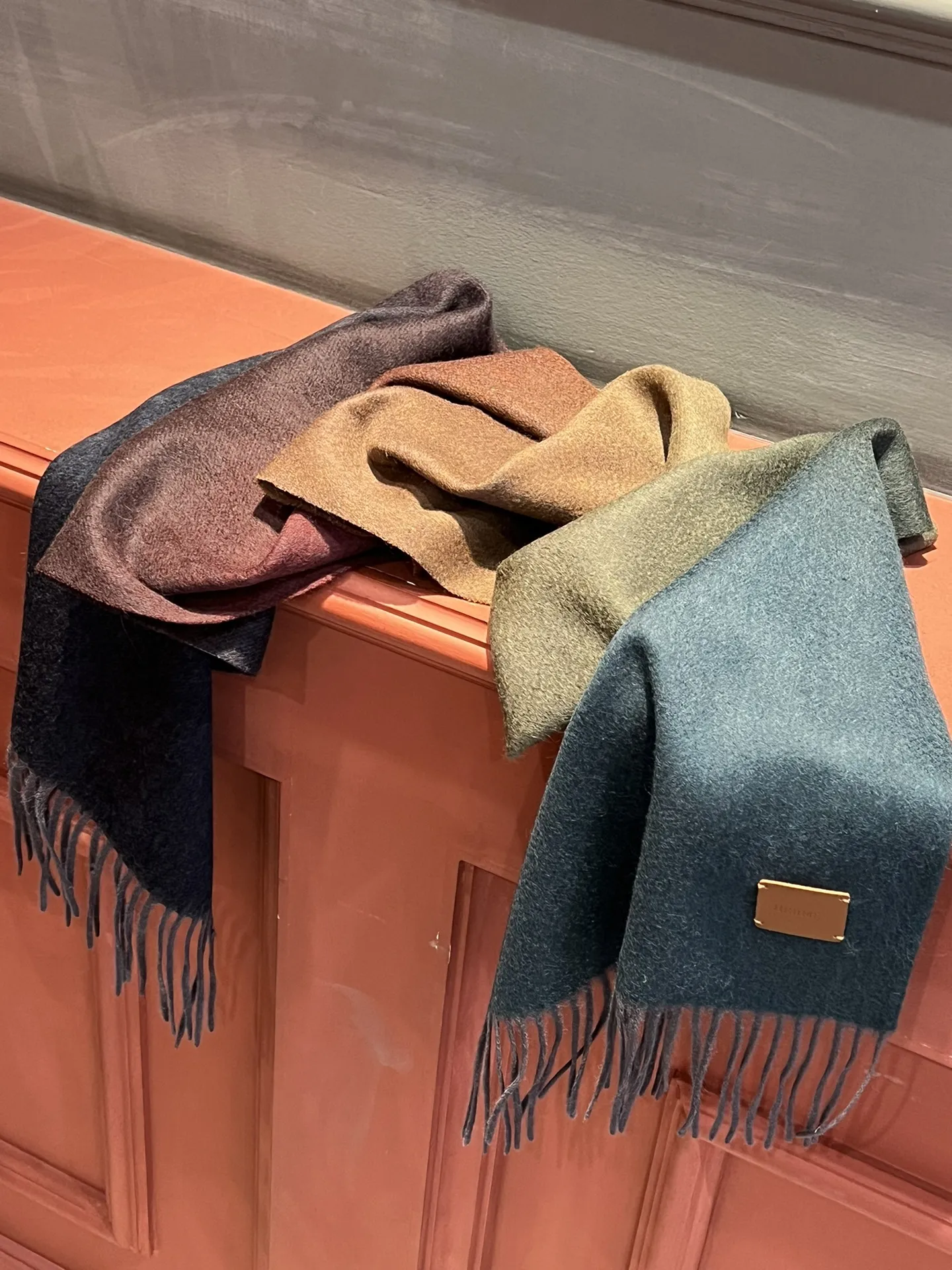 【HERMES エルメス 】スカーフ   32*190CM  241109