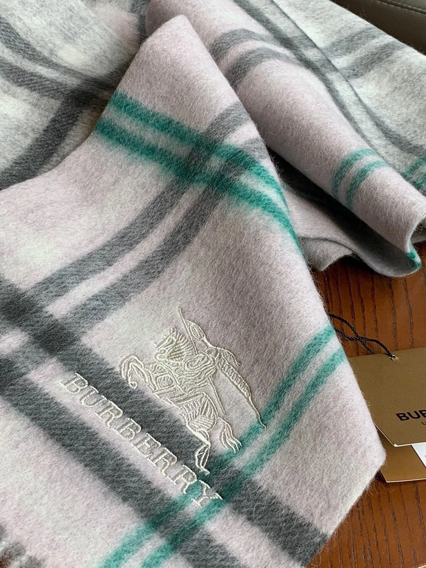 【BURBERRY  バーバリー】スカーフ25*190CM  241209