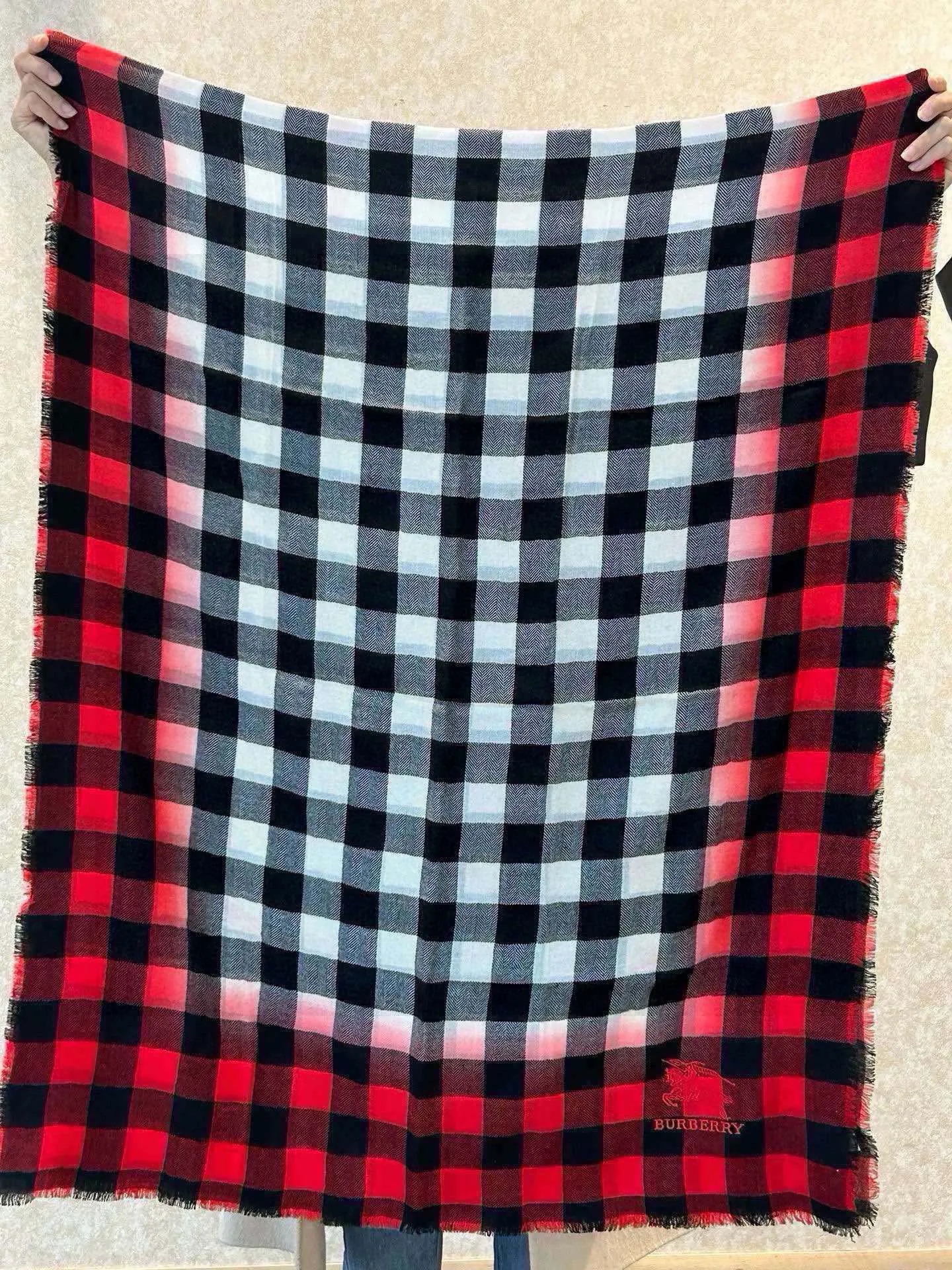 【BURBERRY  バーバリー】スカーフ80*200CM  241209