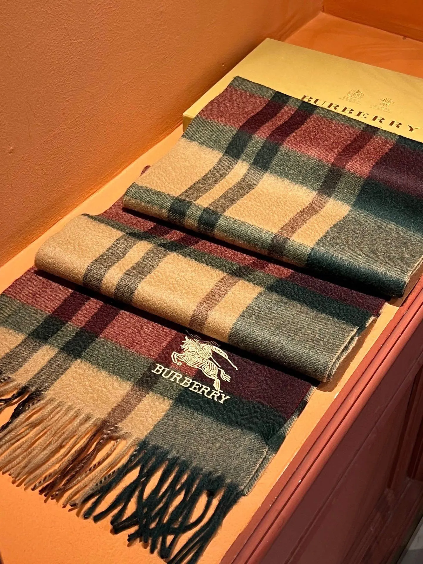 【BURBERRY  バーバリー】スカーフ32*180CM  241209