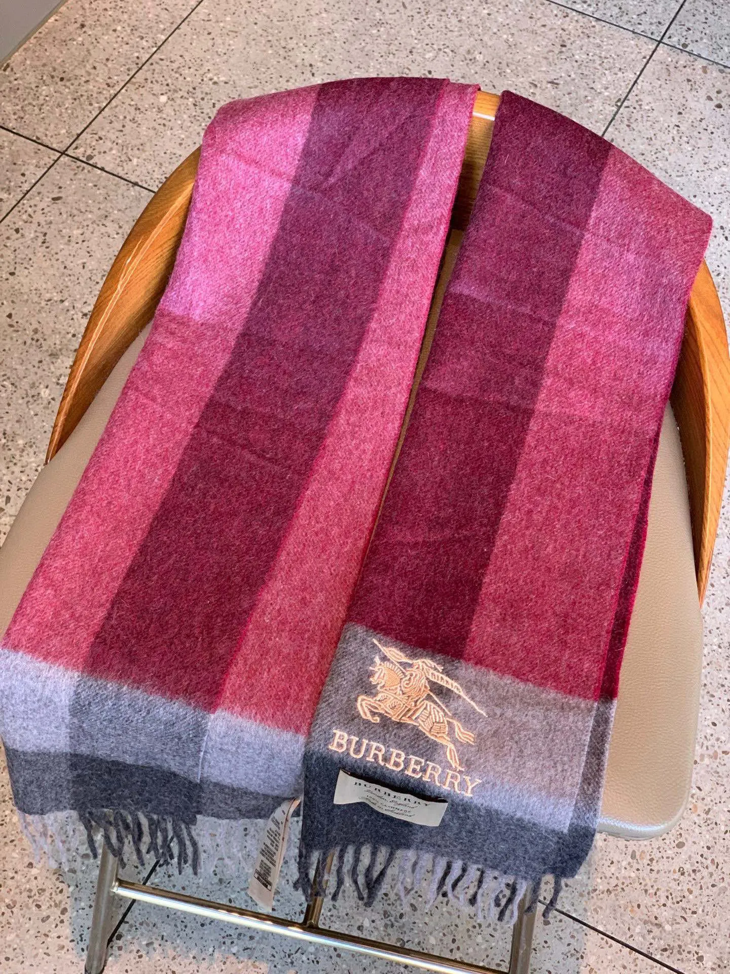【BURBERRY  バーバリー】スカーフ30*180CM  241108