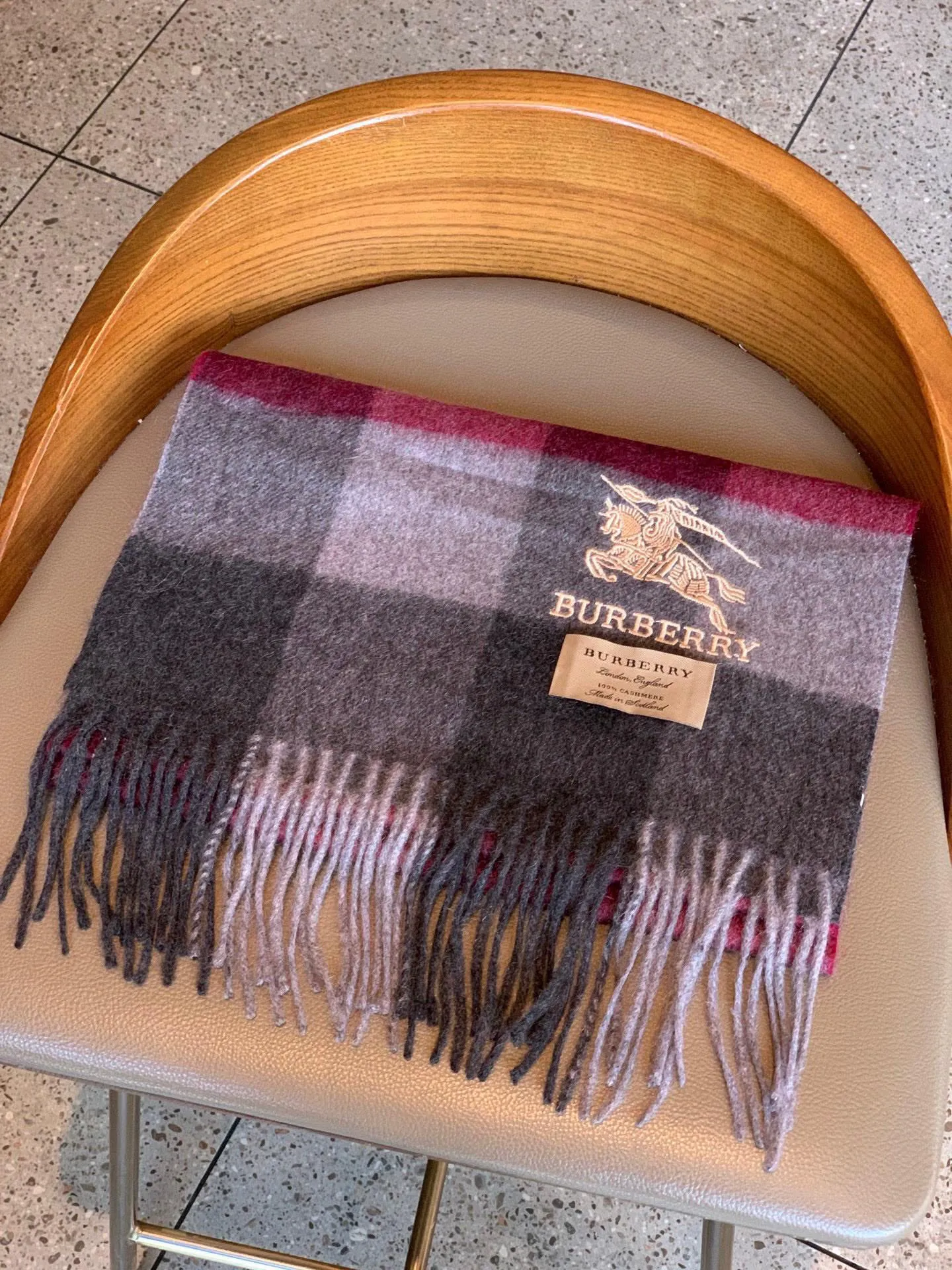 【BURBERRY  バーバリー】スカーフ30*180CM  241108