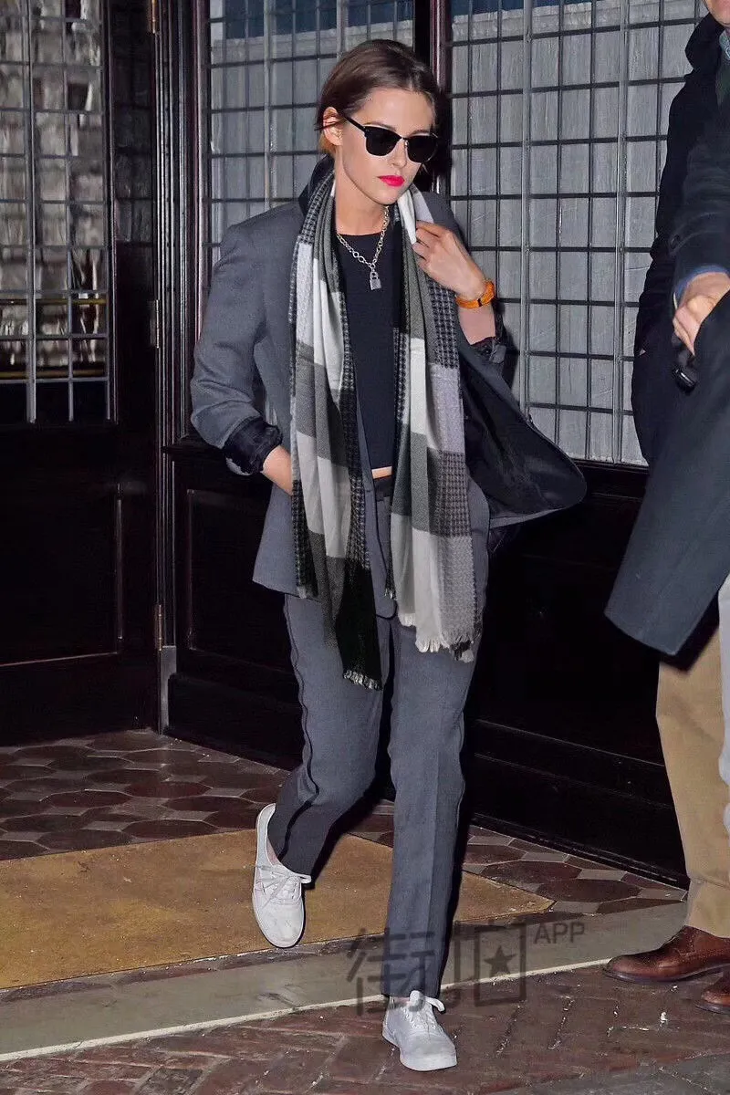 【BURBERRY  バーバリー】スカーフ210*80CM  241108