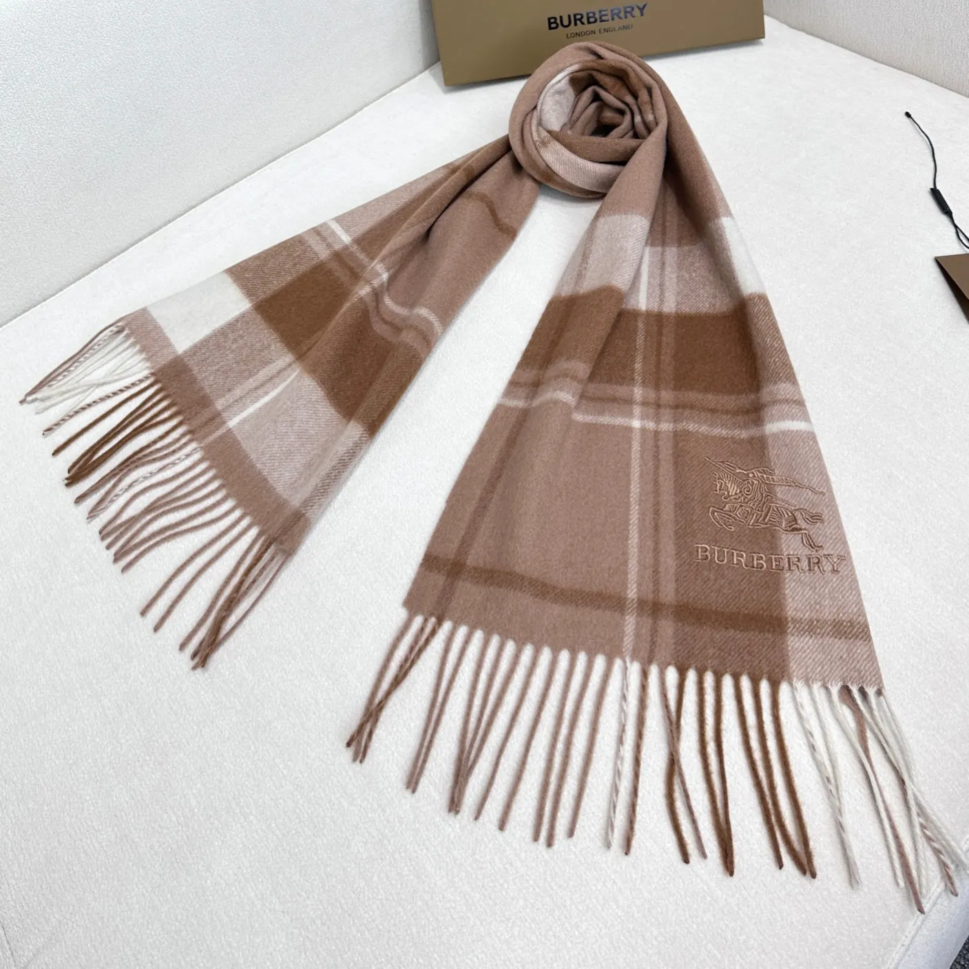【BURBERRY  バーバリー】スカーフ30*180CM  241108