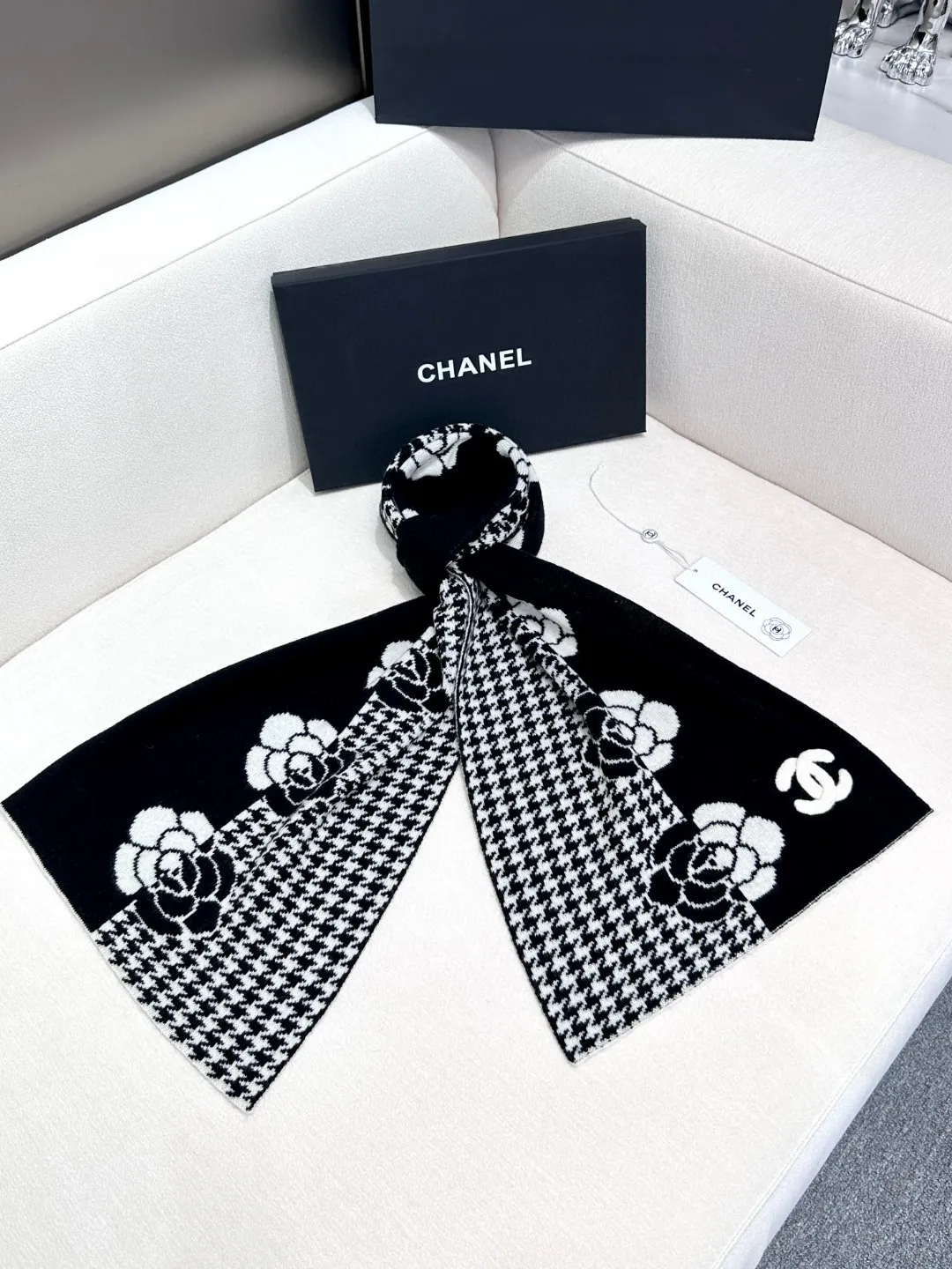【CHANEL  シャネル 】スカーフ 33*180CM  241209