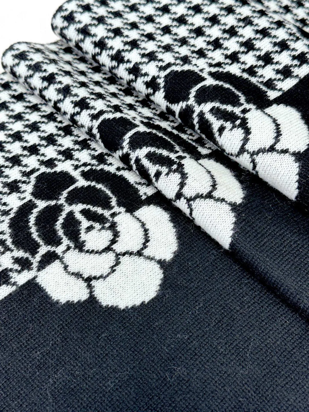 【CHANEL  シャネル 】スカーフ 33*180CM  241209