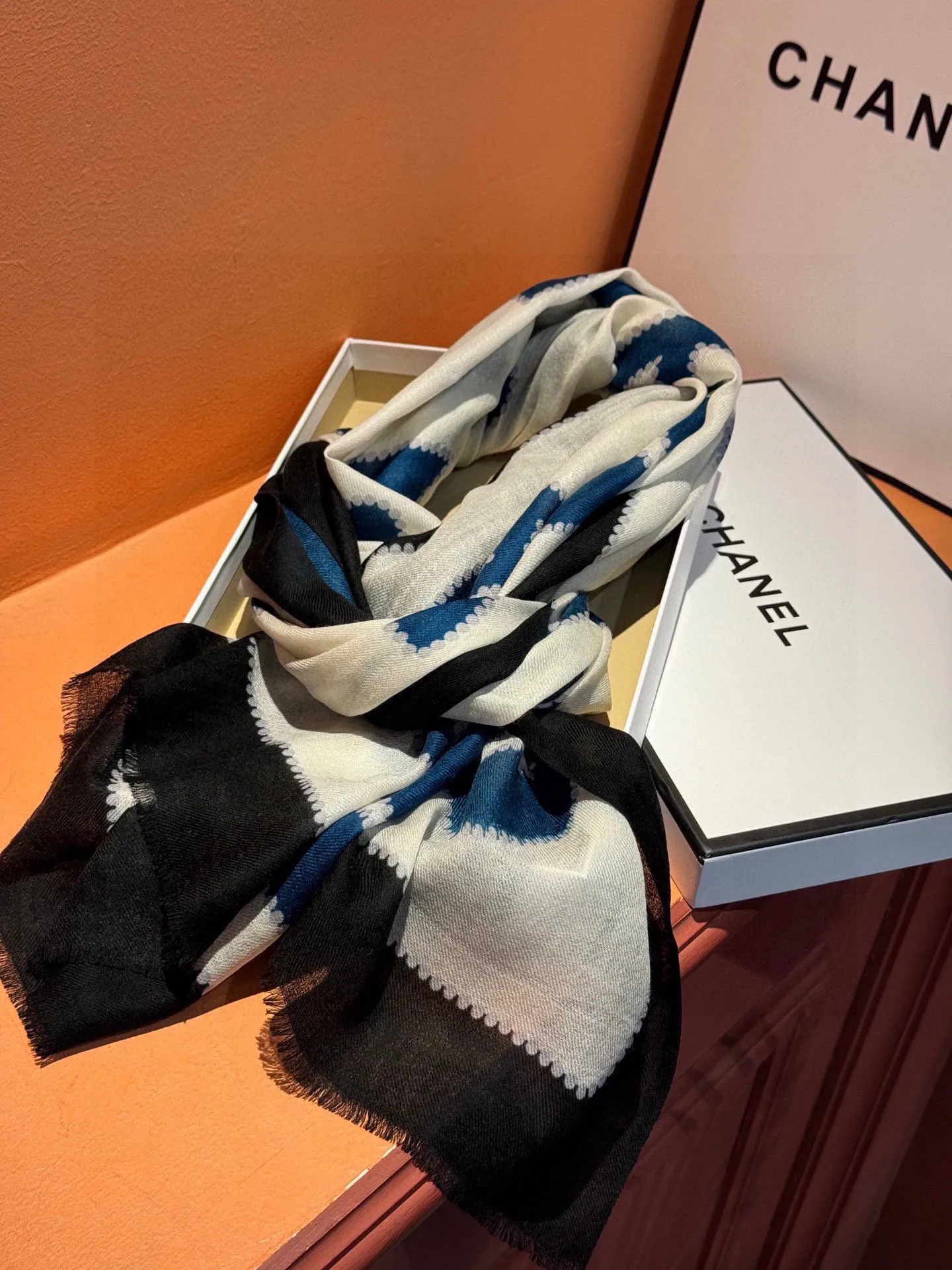 【CHANEL  シャネル 】スカーフ100*200CM  241209