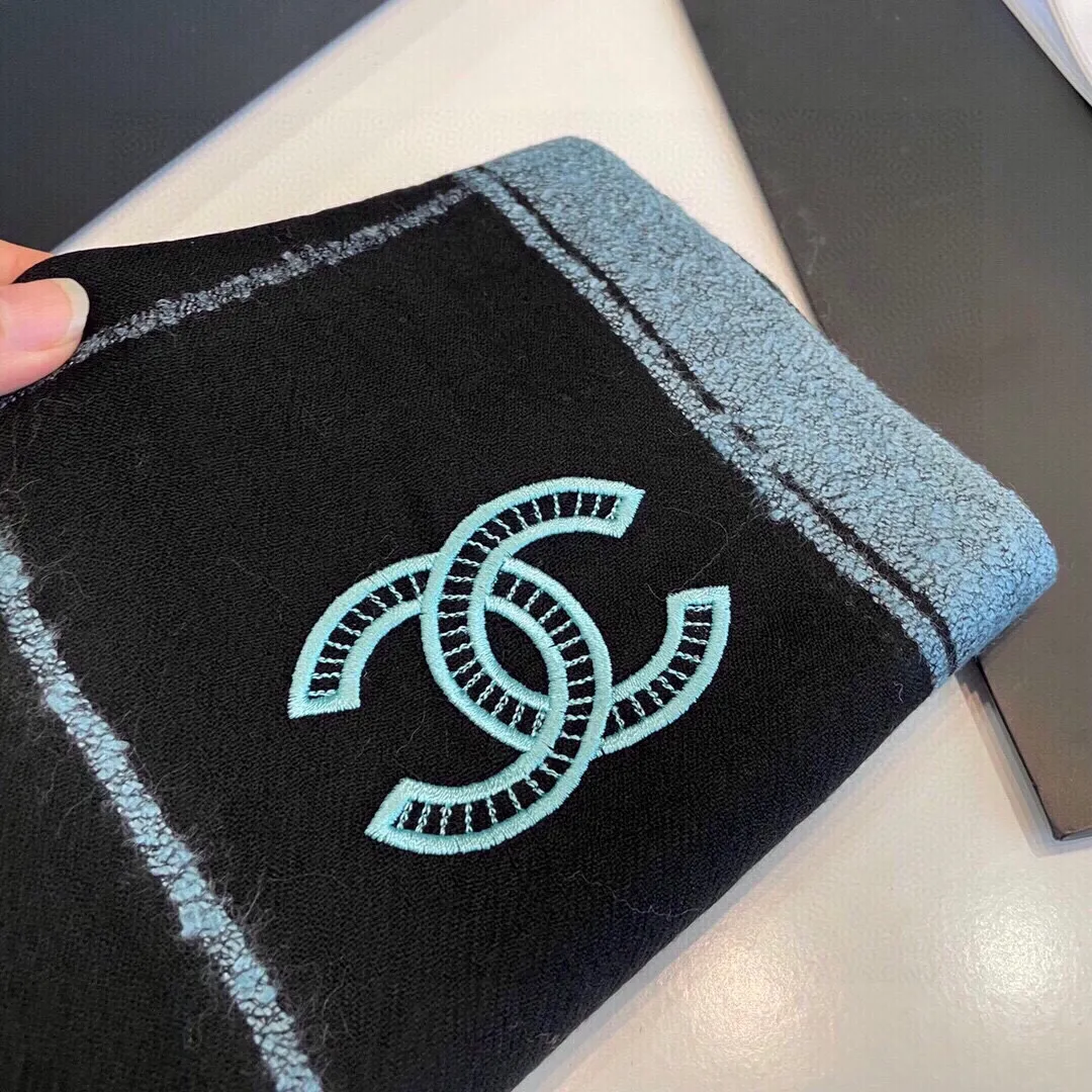【CHANEL  シャネル 】スカーフ90*200CM 241107