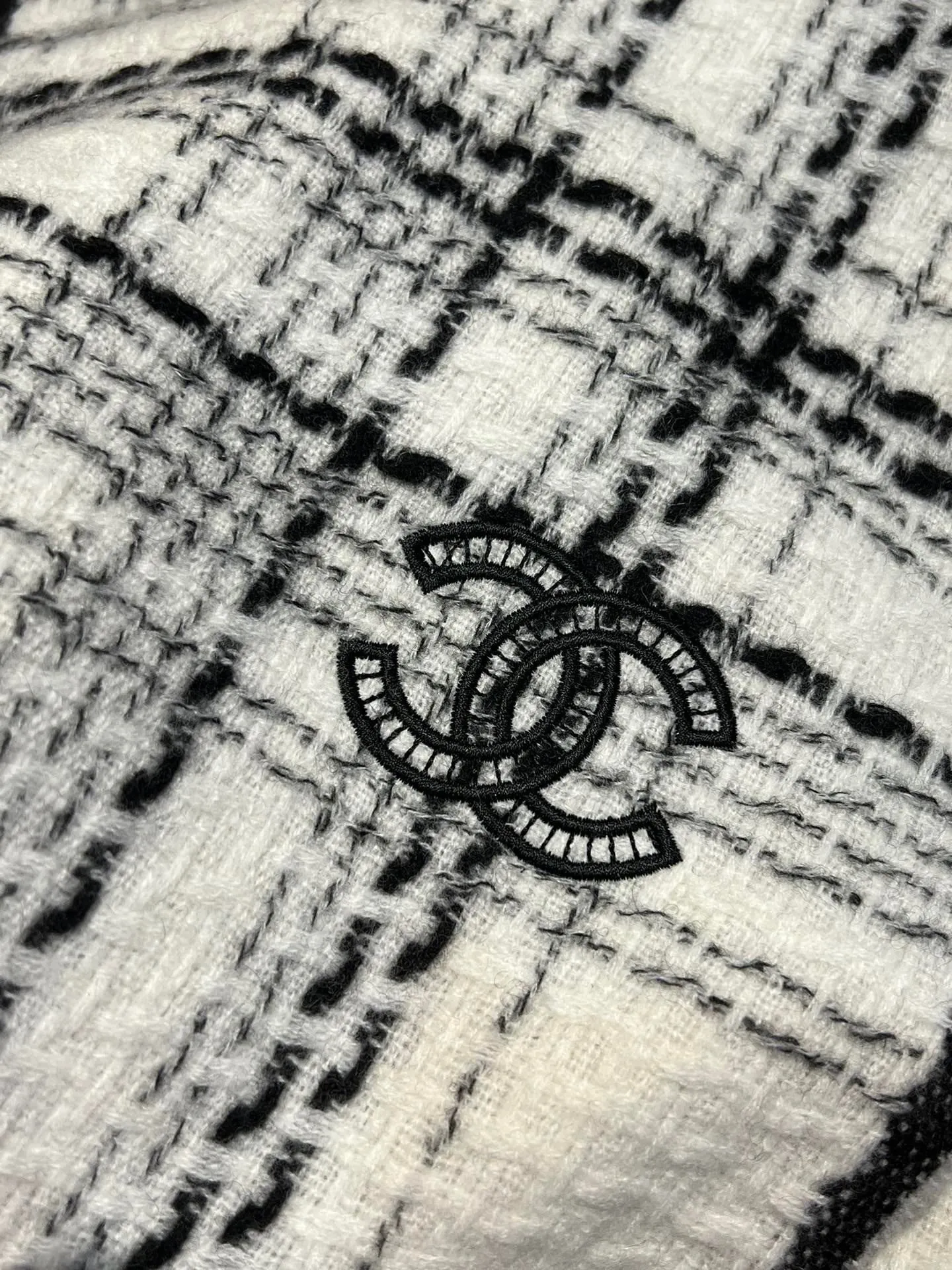 【CHANEL  シャネル 】スカーフ185*30CM 241107