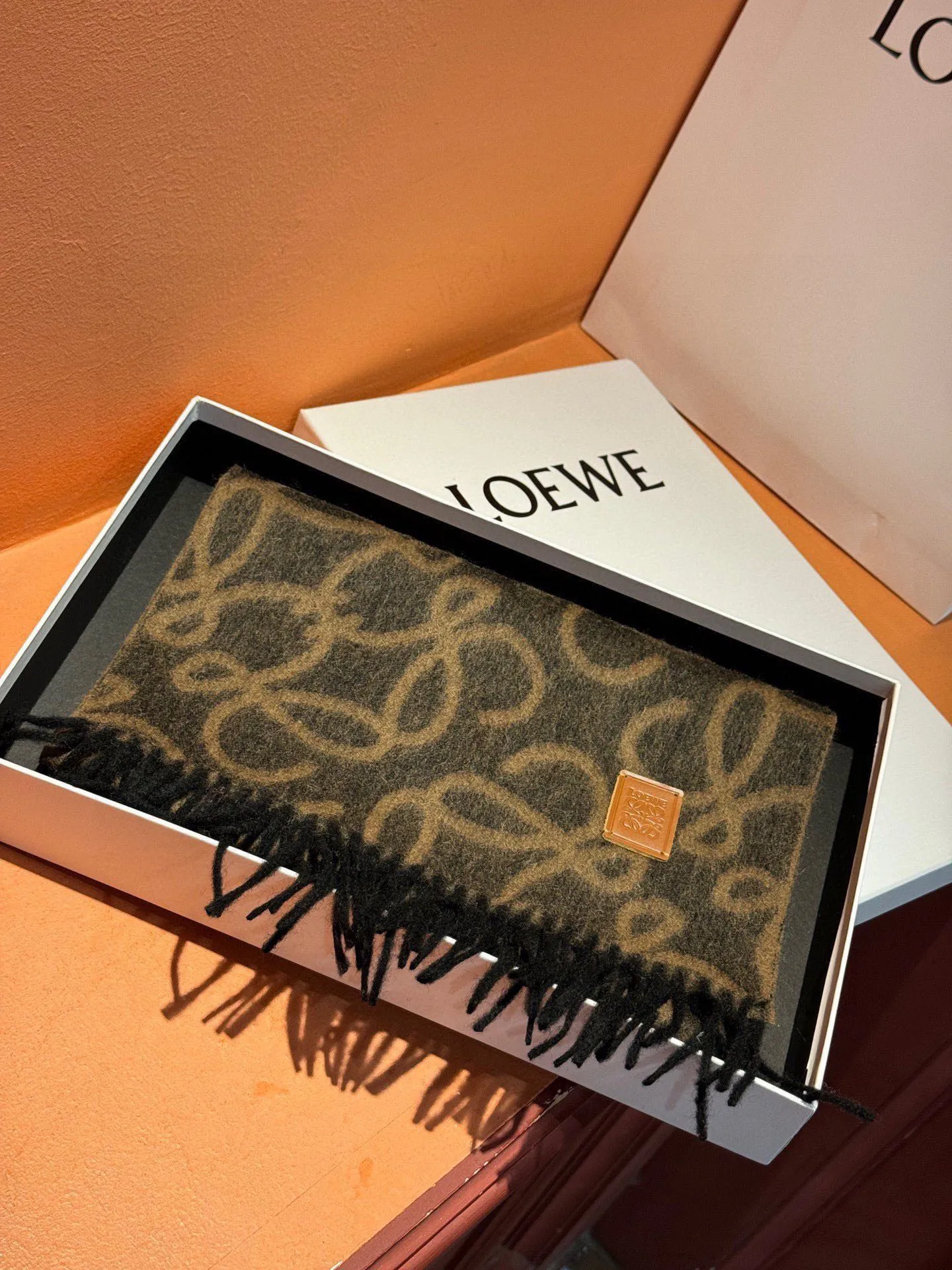 【LOEWE ロエベ】スカーフ 35*200CM   241207