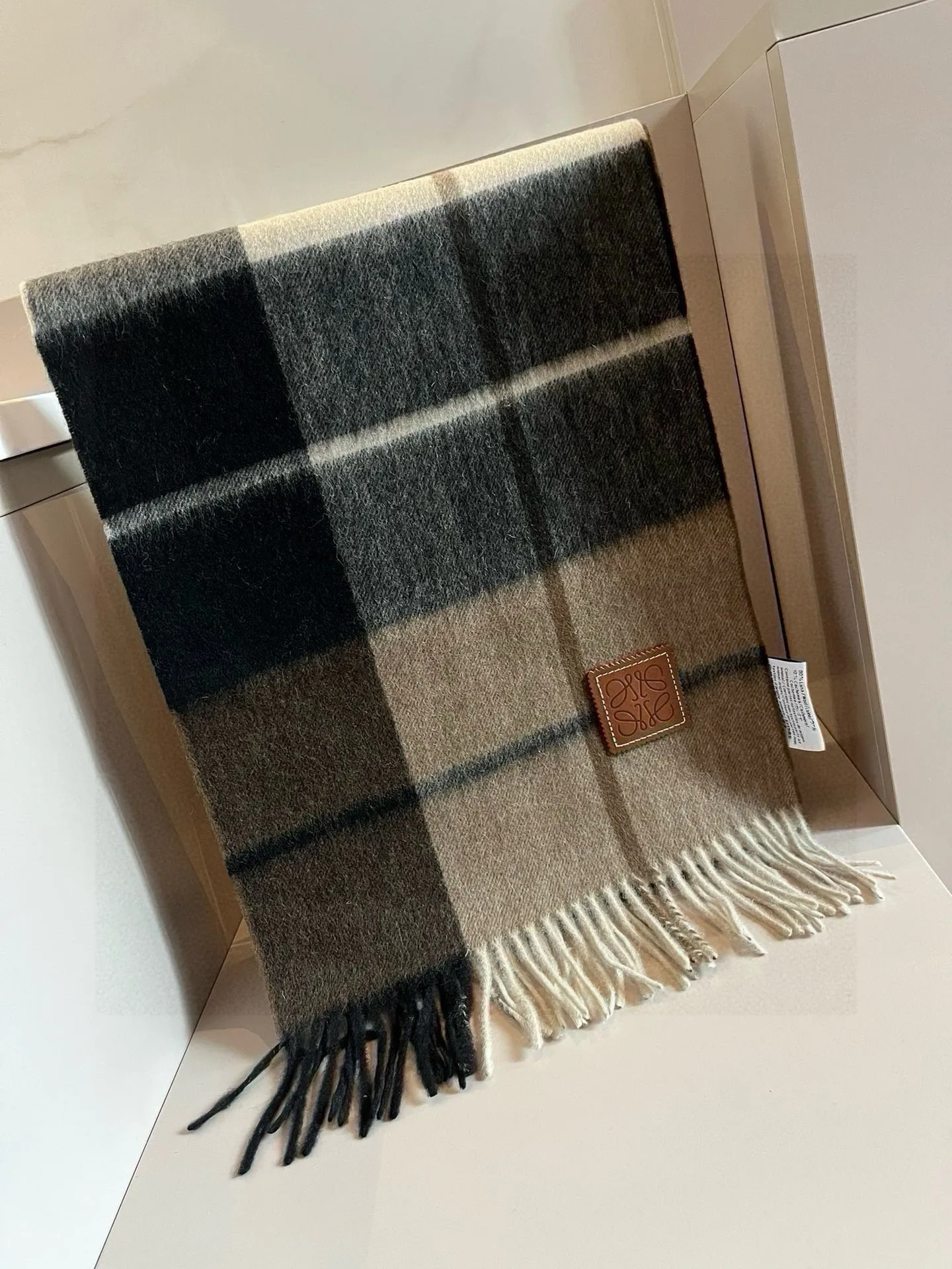 【LOEWE ロエベ】スカーフ 30*180CM   241207