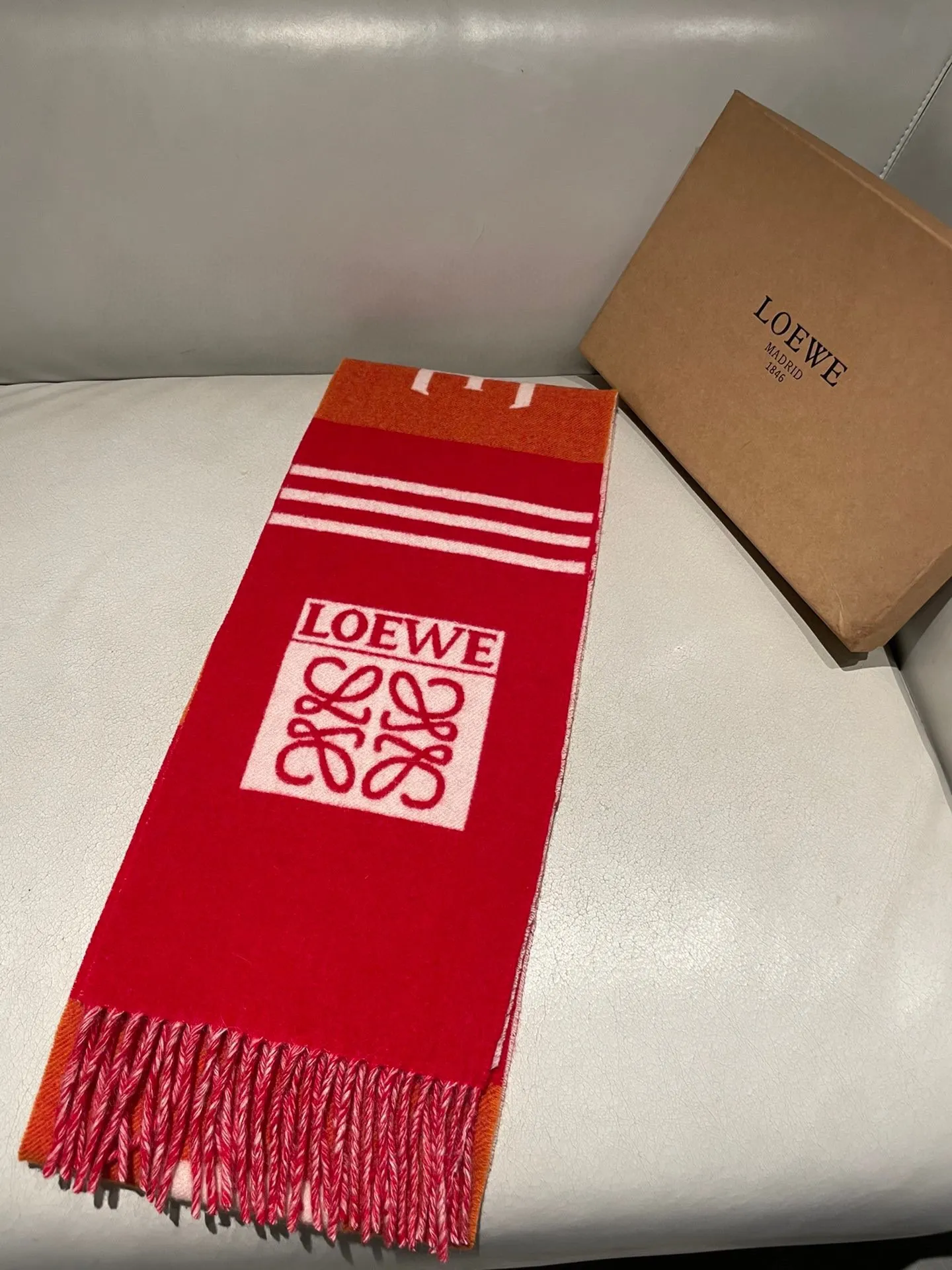 【LOEWE ロエベ】スカーフ30*190CM   241207