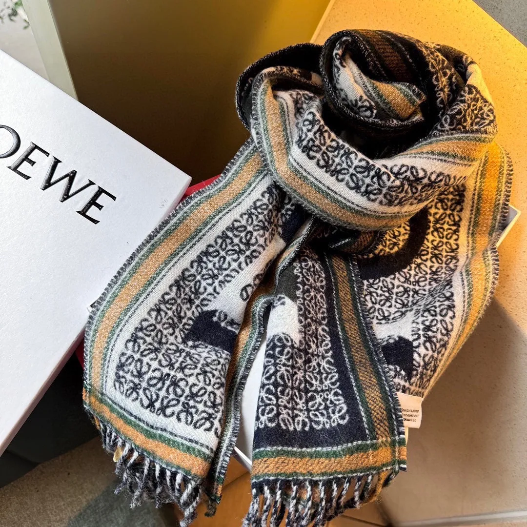 【LOEWE ロエベ】スカーフ 30*180CM   241207
