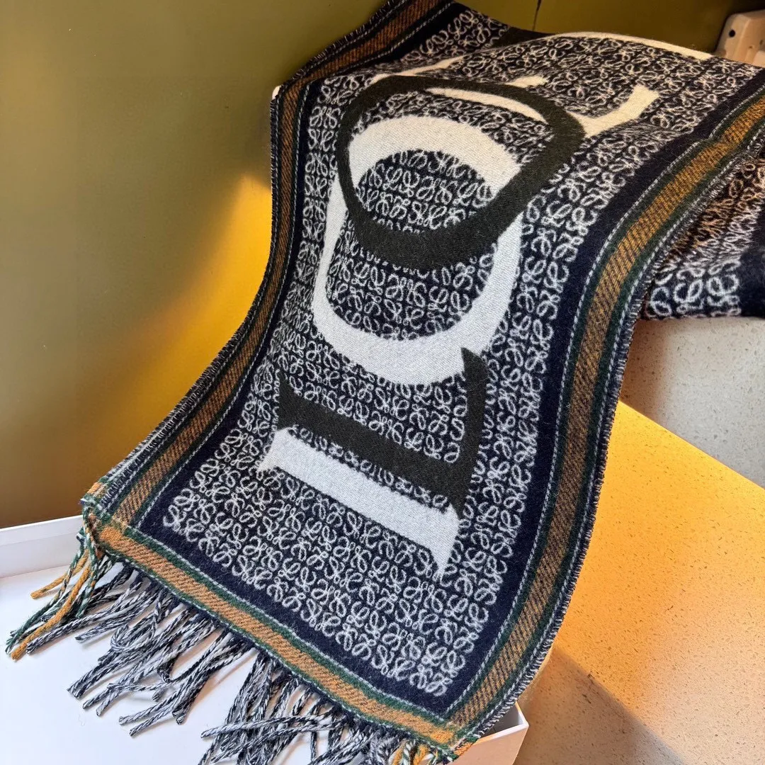 【LOEWE ロエベ】スカーフ 30*180CM   241207
