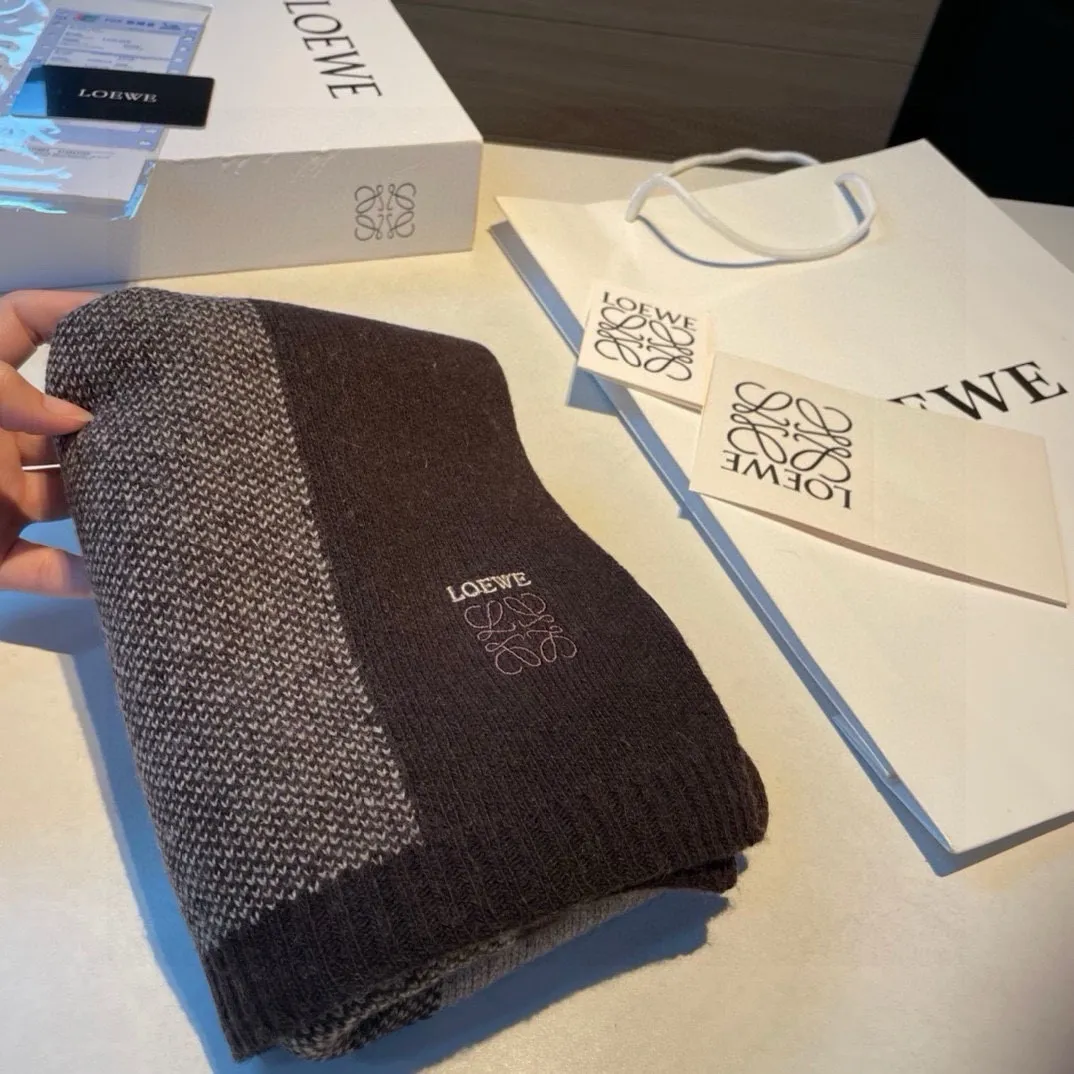 【LOEWE ロエベ】スカーフ 30*190CM   241109