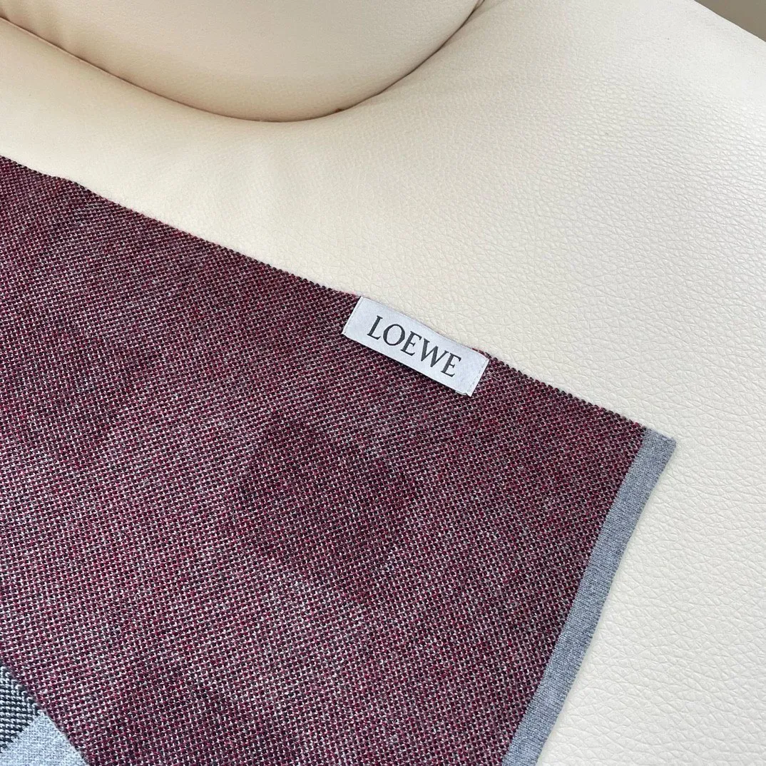【LOEWE ロエベ】スカーフ32*180CM   241109