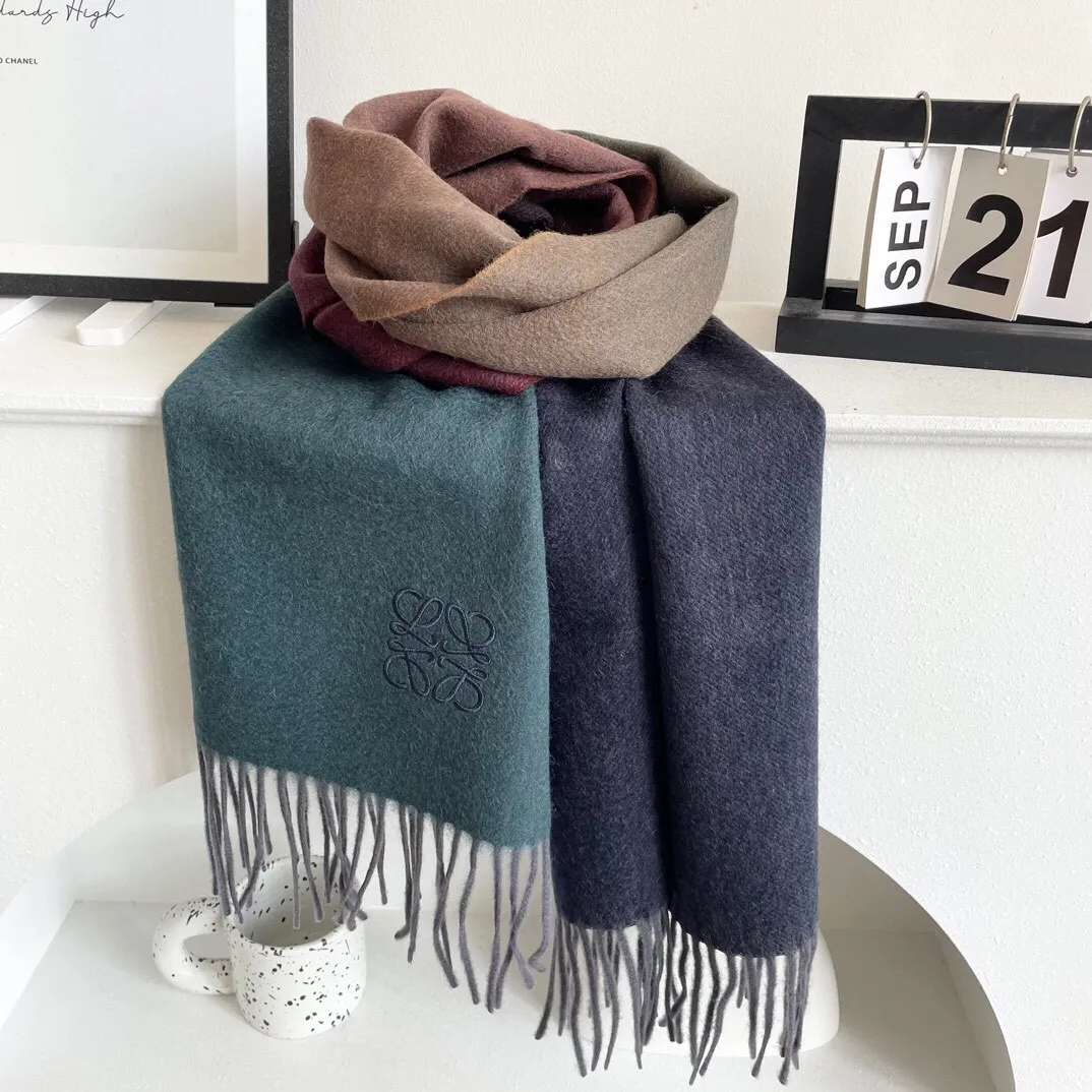 【LOEWE ロエベ】スカーフ32*180CM   241109