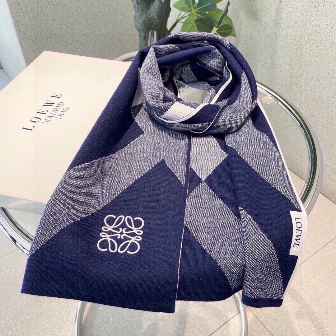 【LOEWE ロエベ】スカーフ32*180CM   241109