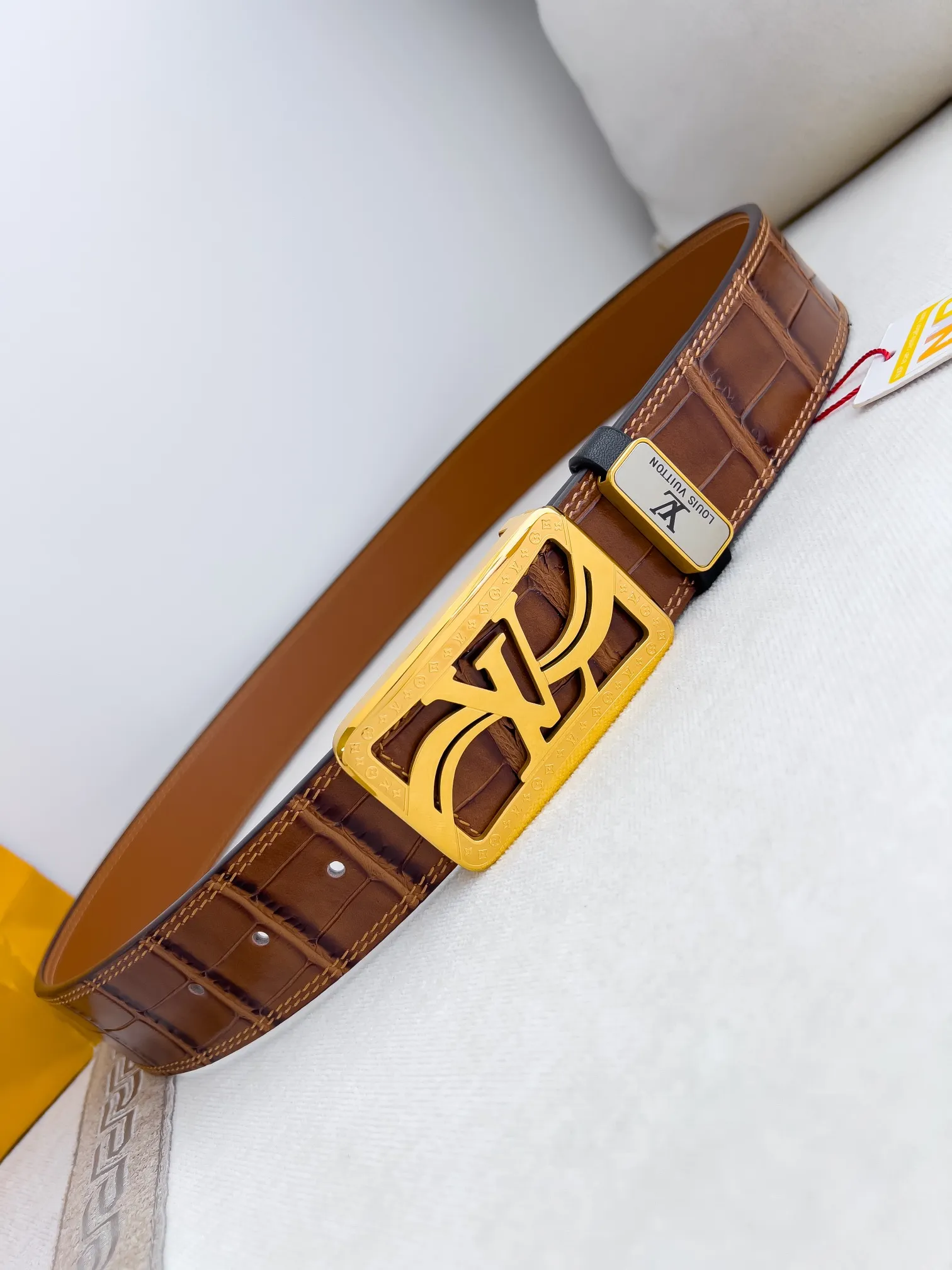 LV【LOUIS VUITTON】(ルイヴィトン) 3.8cmベルト メンズ  240903