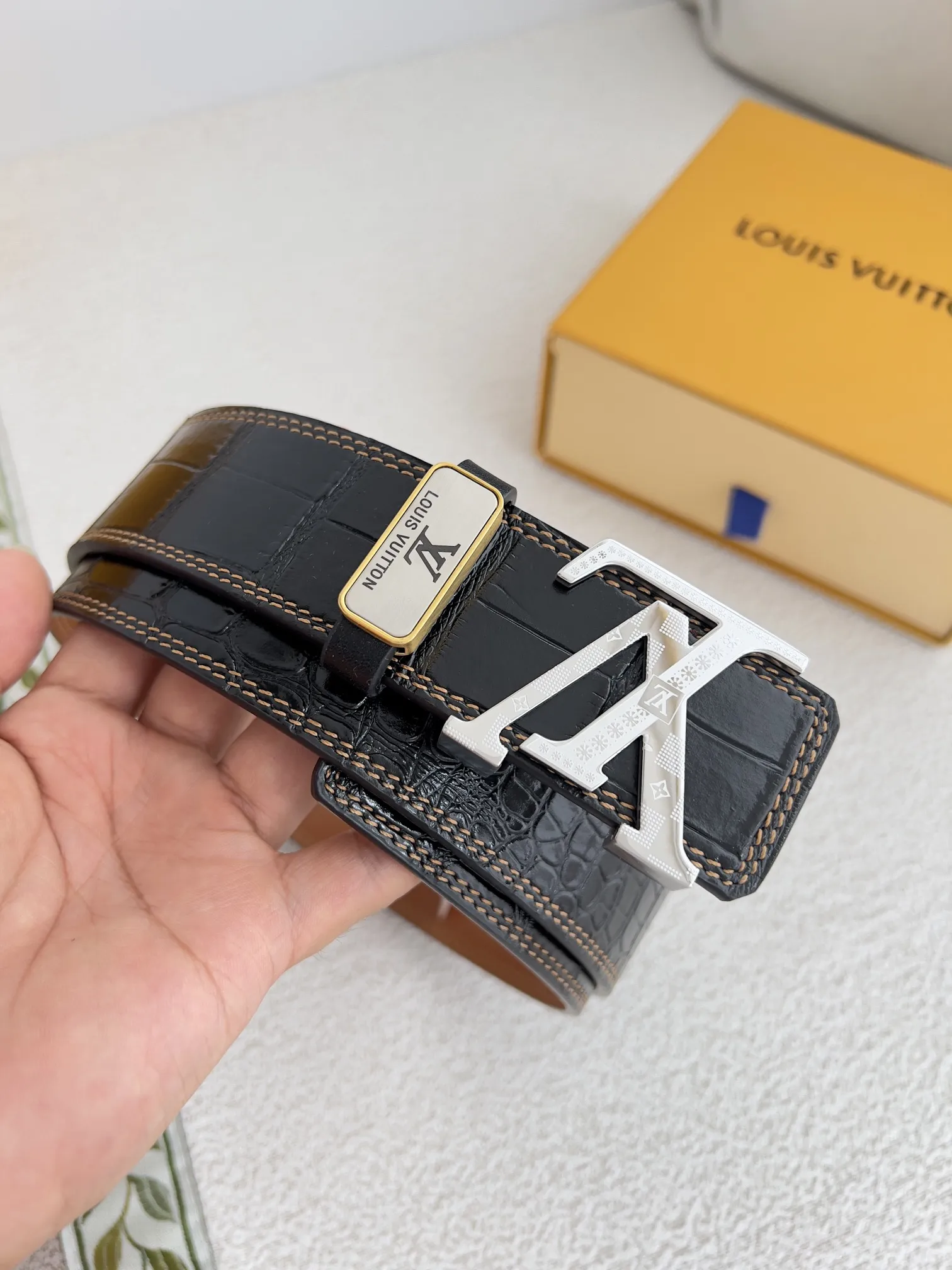 【LOUIS VUITTON】(ルイヴィトン) 3.8cmベルト メンズ  24706