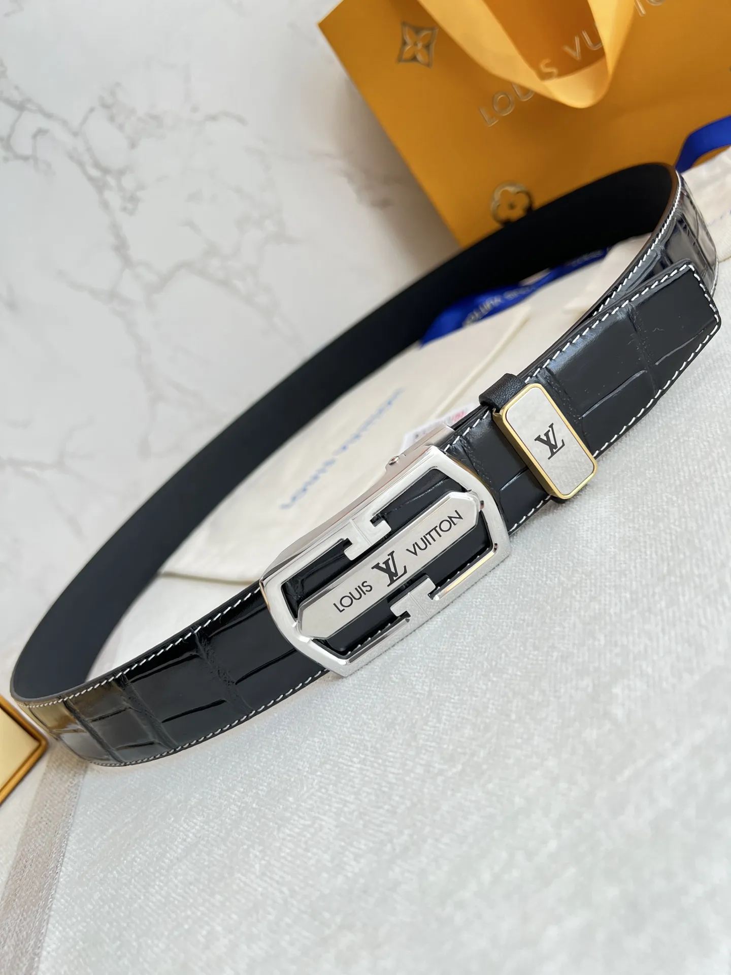 【LOUIS VUITTON】(ルイヴィトン) 3.5cmベルト メンズ