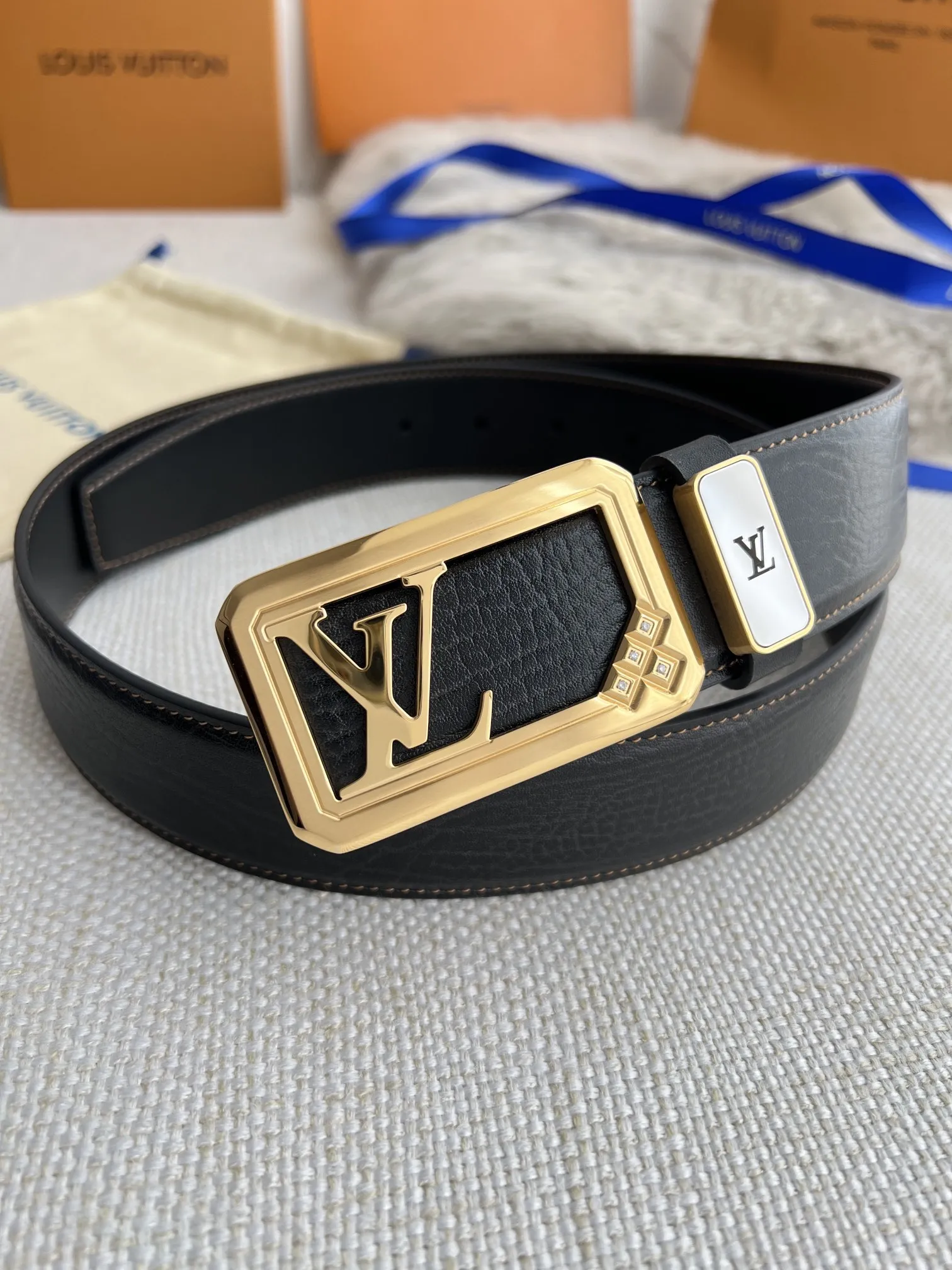 【LOUIS VUITTON】(ルイヴィトン) 3.8cmベルト メンズ