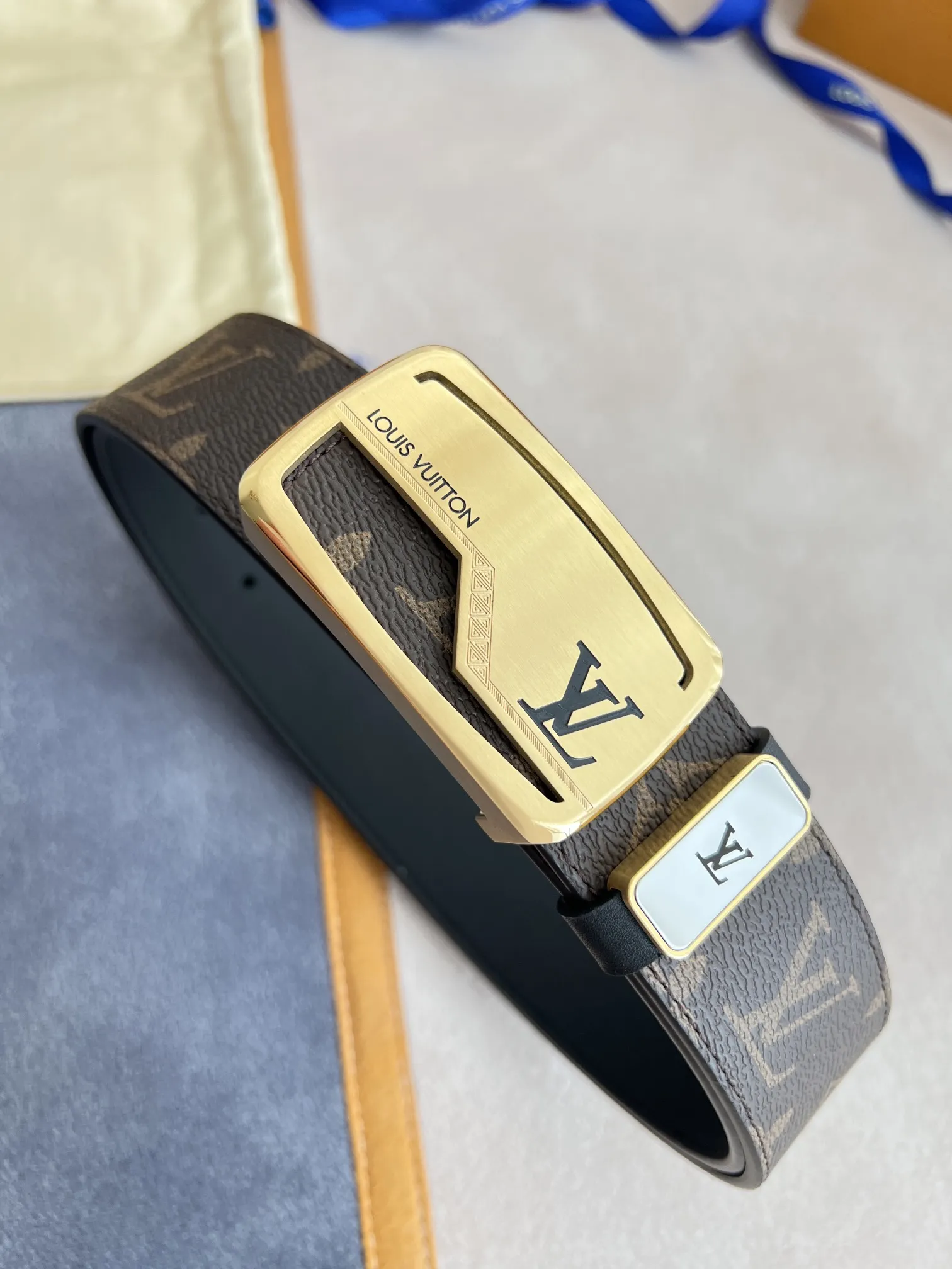 【LOUIS VUITTON】(ルイヴィトン) 3.8cm   ベルト メンズ