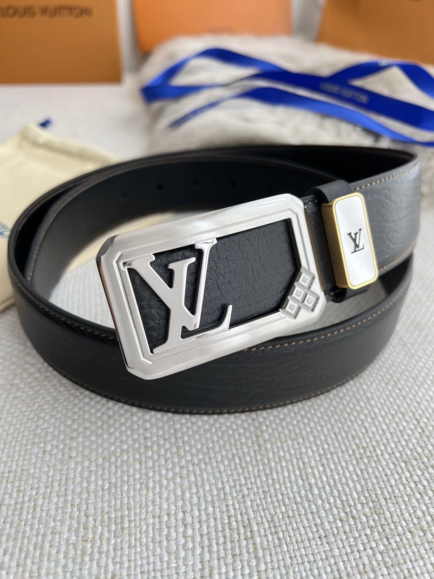 【LOUIS VUITTON】(ルイヴィトン) 3.8cm   ベルト メンズ