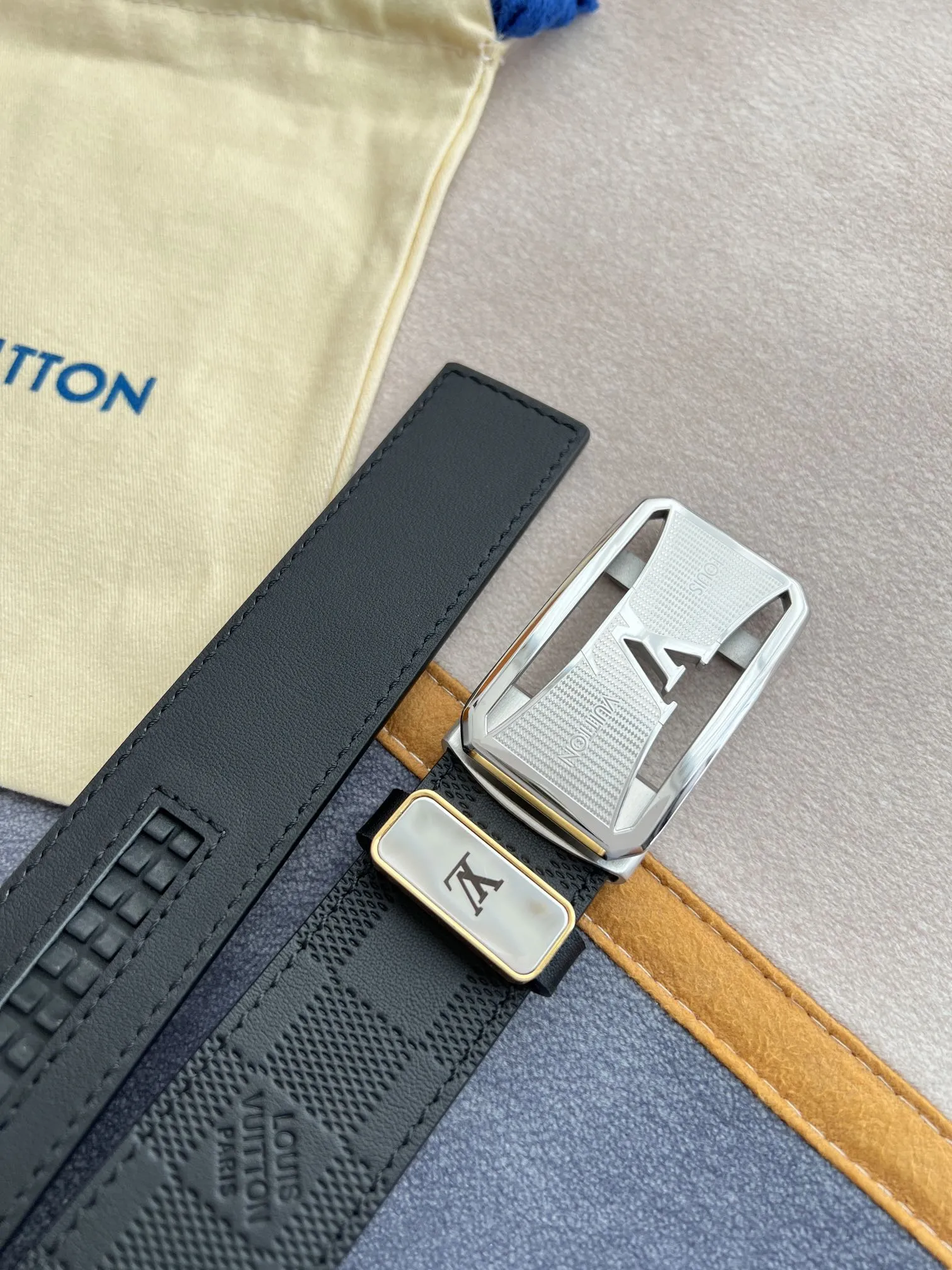 【 LOUIS VUITTON】(ルイヴィトン) 3.5cmベルト メンズ