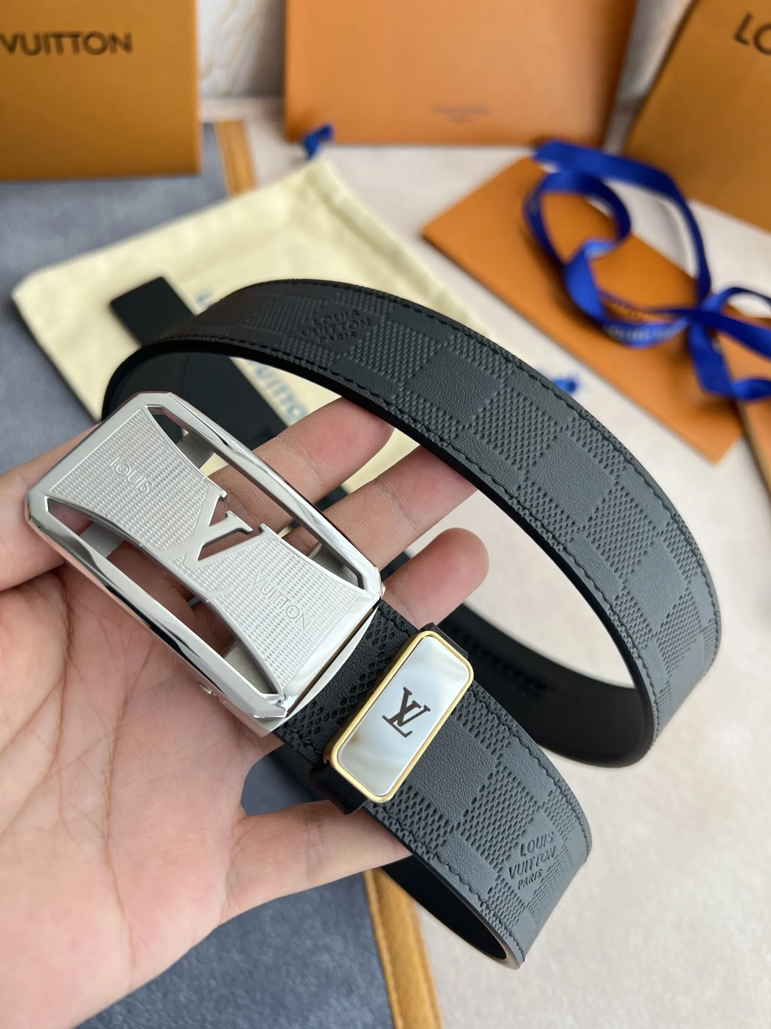 【 LOUIS VUITTON】(ルイヴィトン) 3.5cmベルト メンズ