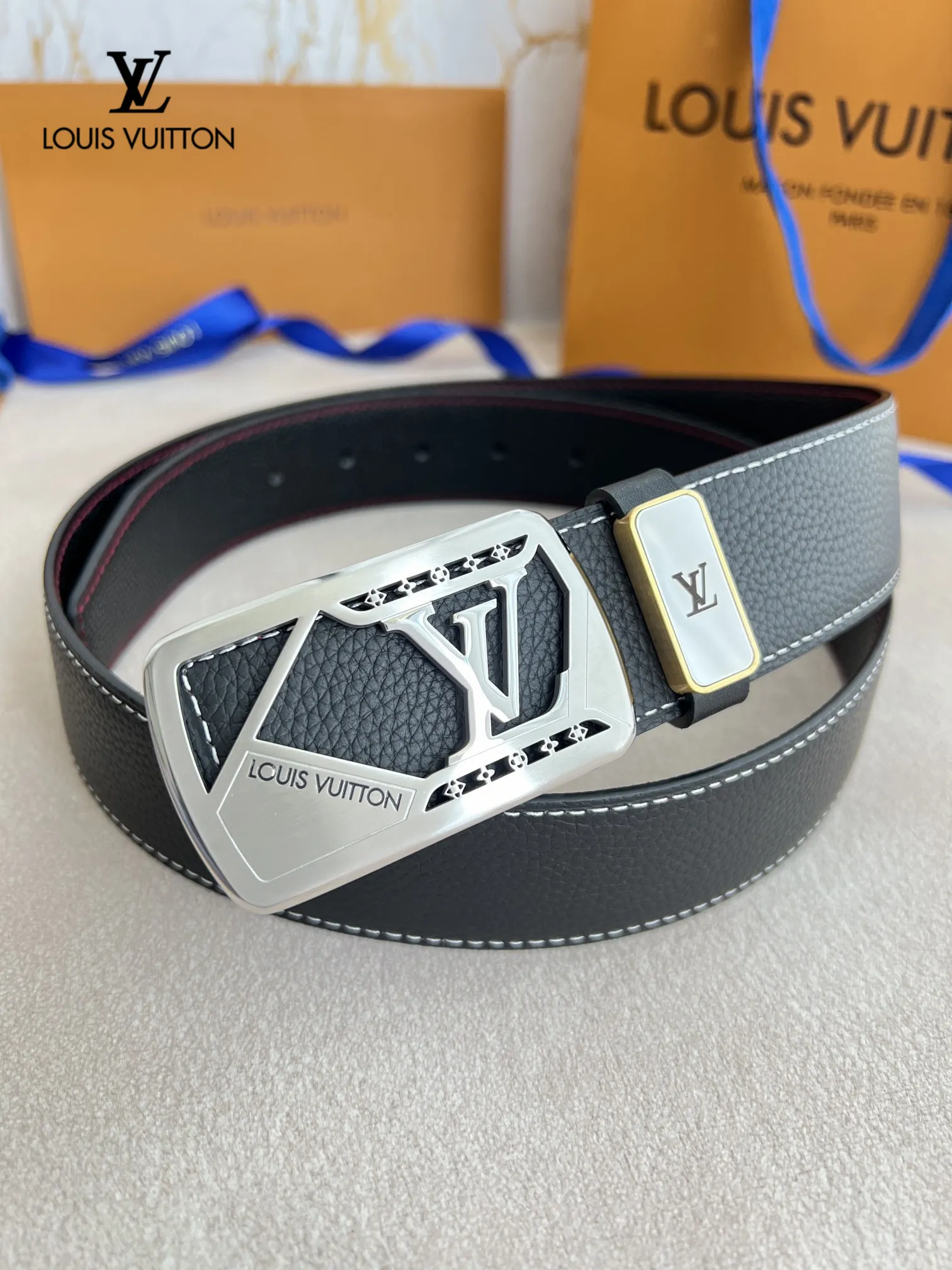 【 LOUIS VUITTON】(ルイヴィトン) 3.8cmベルト メンズ