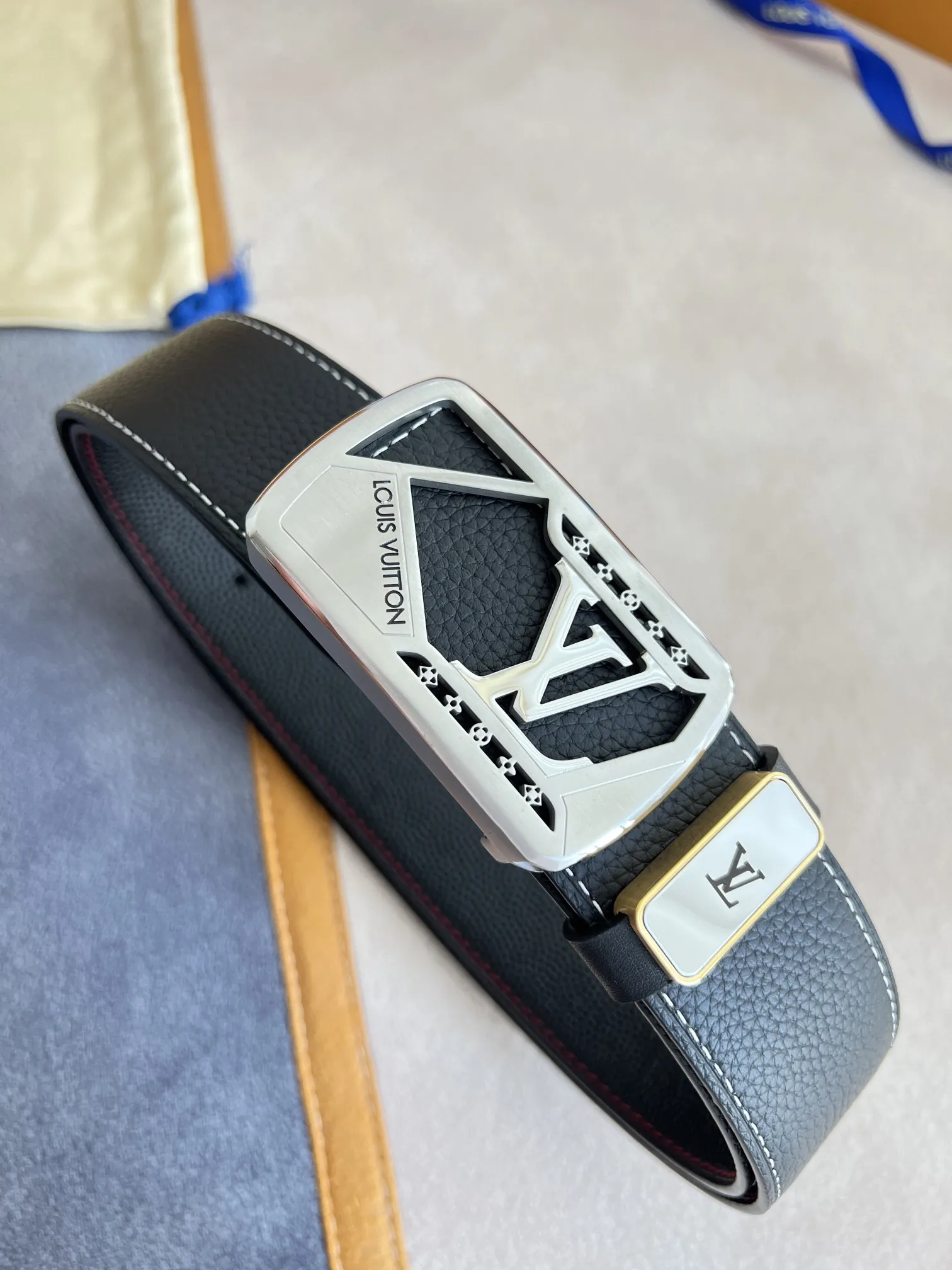 【 LOUIS VUITTON】(ルイヴィトン) 3.8cmベルト メンズ