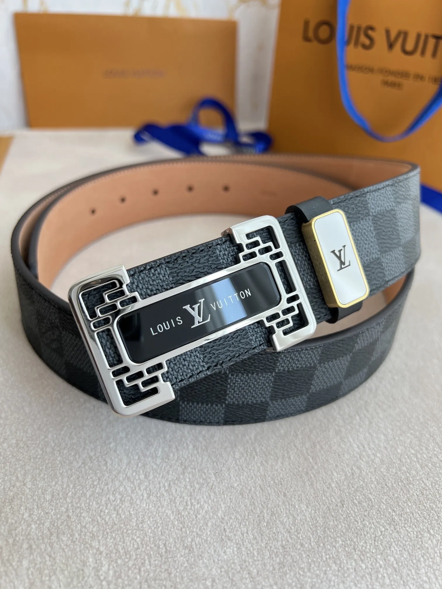 【 LOUIS VUITTON】(ルイヴィトン) 3.8cmベルト メンズ