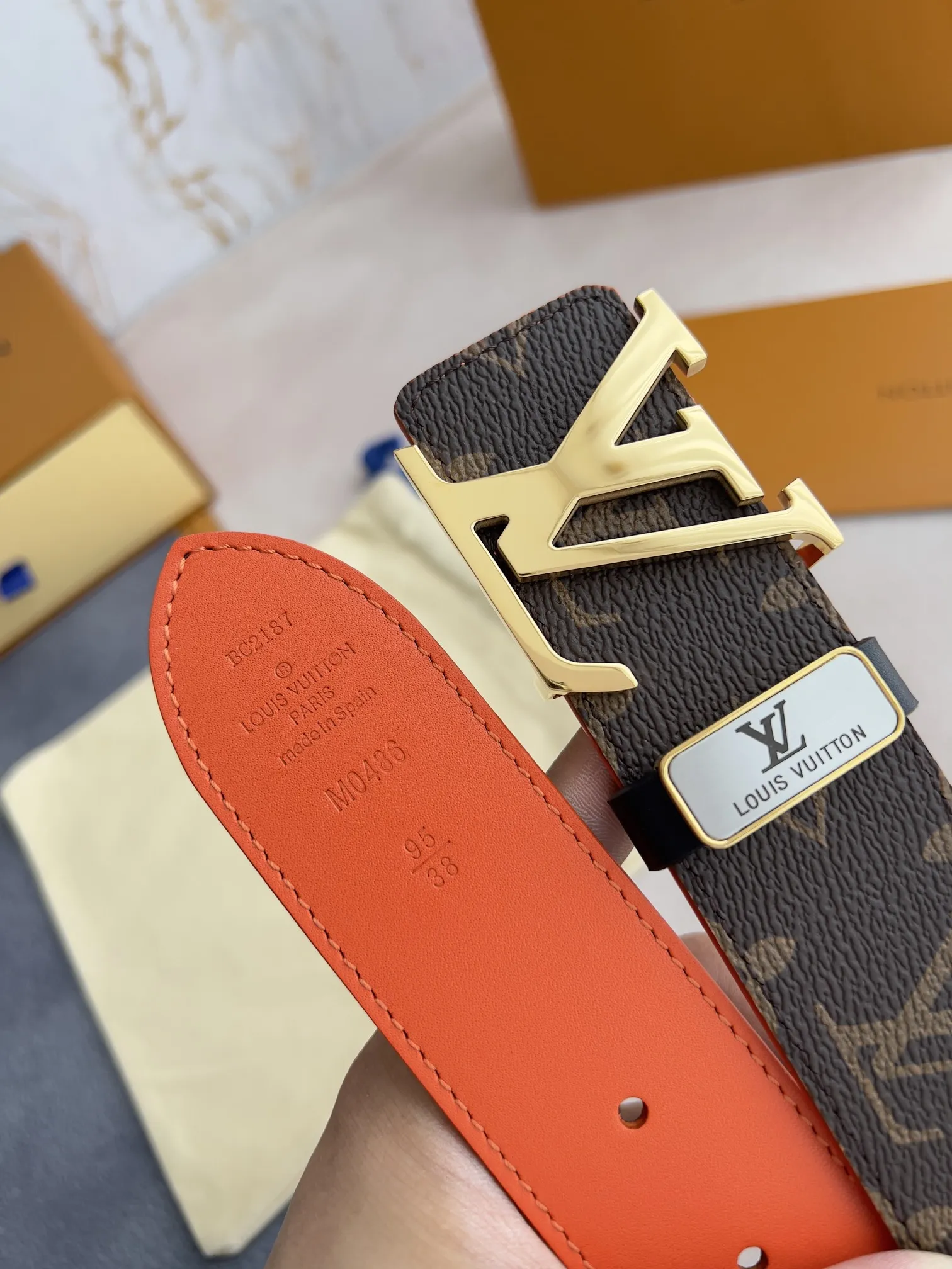 【 LOUIS VUITTON】(ルイヴィトン) 3.8cmベルト メンズ