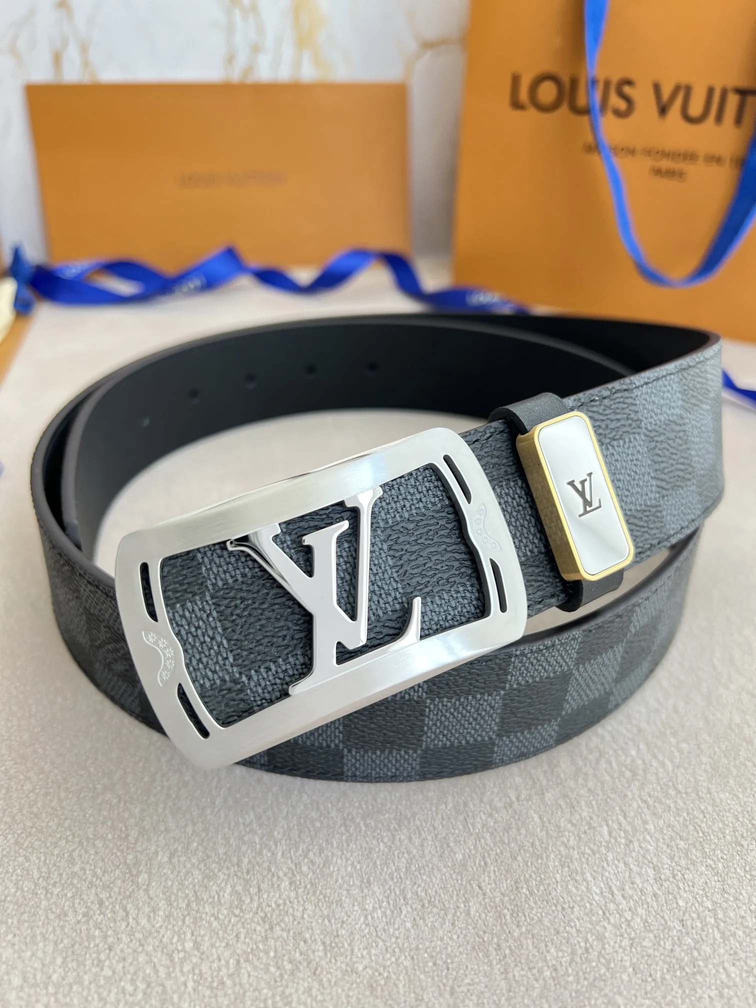 【 LOUIS VUITTON】(ルイヴィトン) 3.5cmベルト メンズ