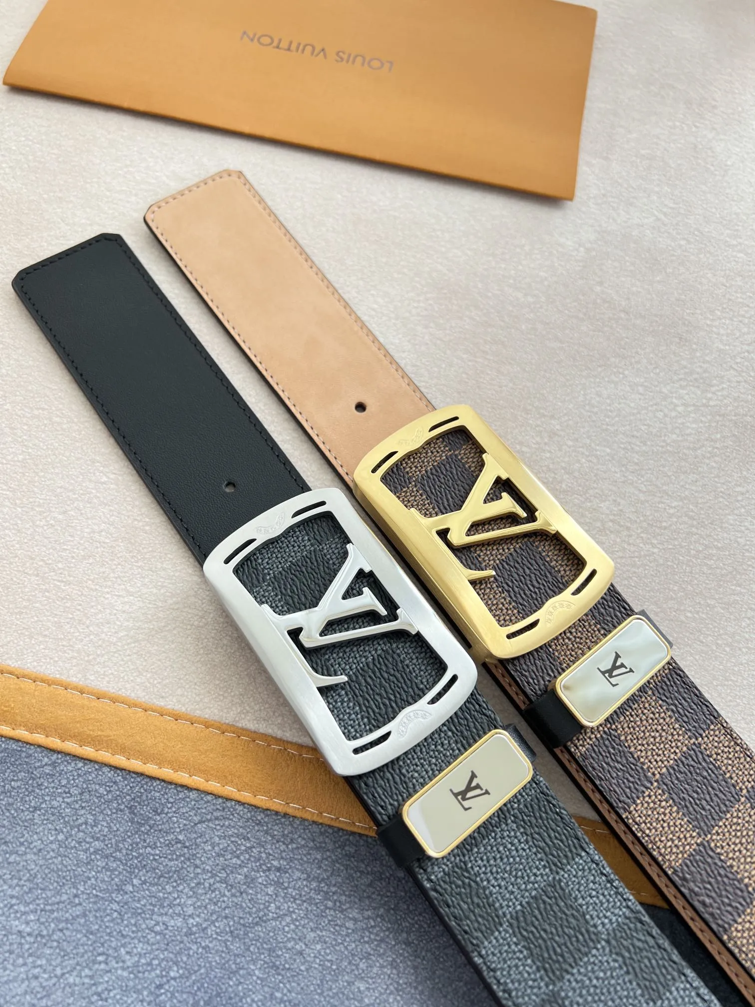 【 LOUIS VUITTON】(ルイヴィトン) 3.5cmベルト メンズ