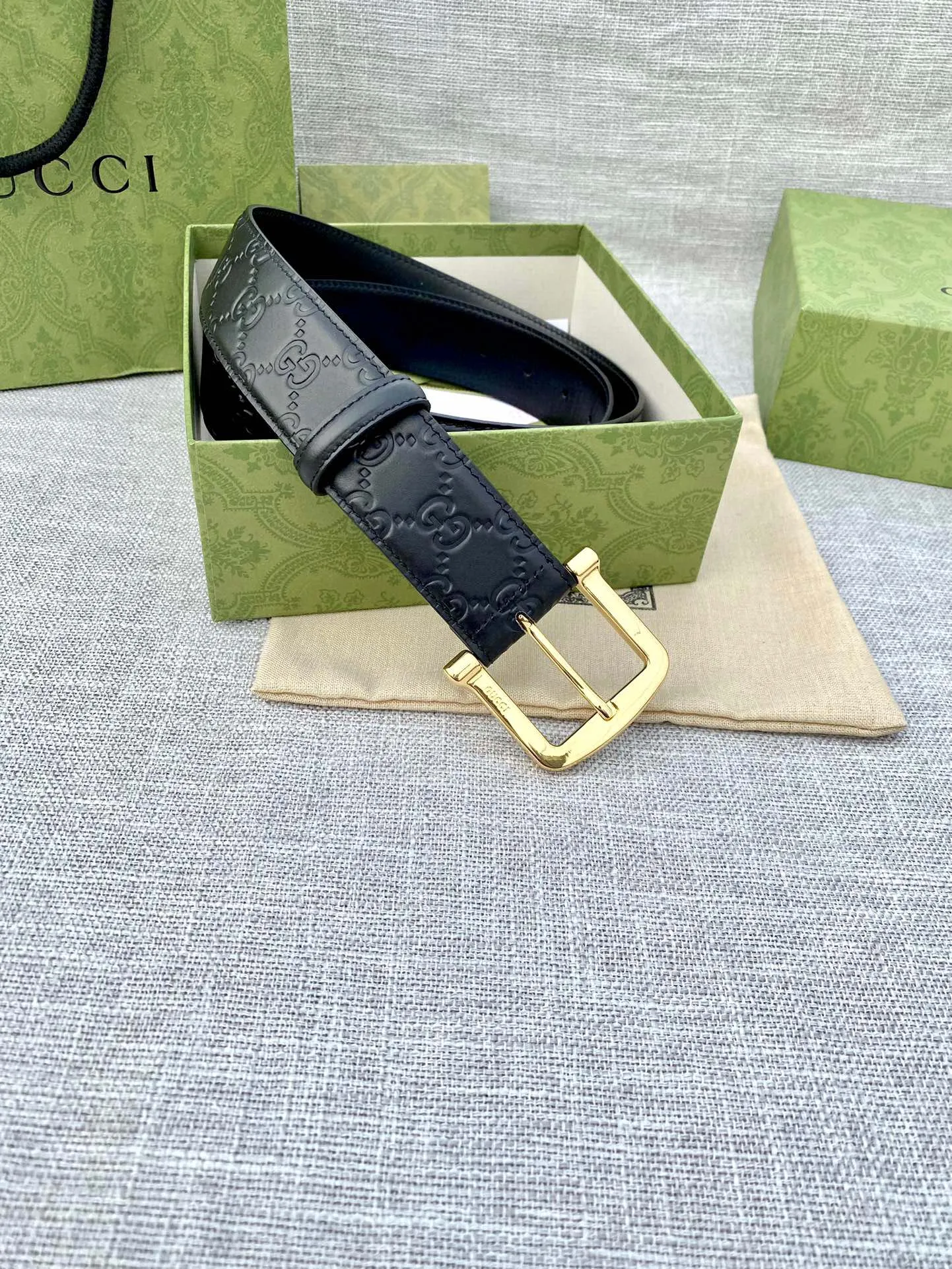 【GUCCI】(クッチ) 4cmベルト メンズ