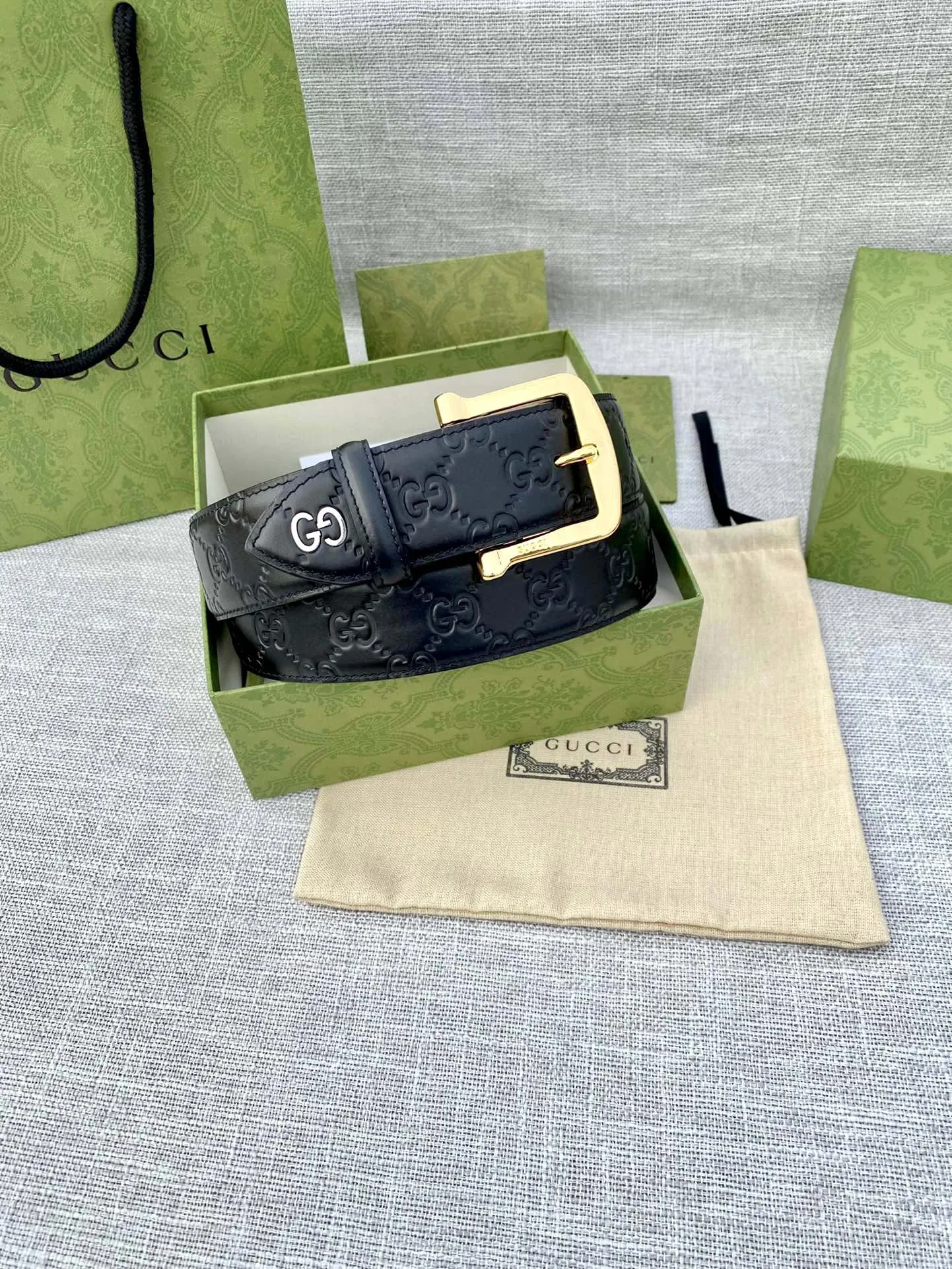 【GUCCI】(クッチ) 4cmベルト メンズ