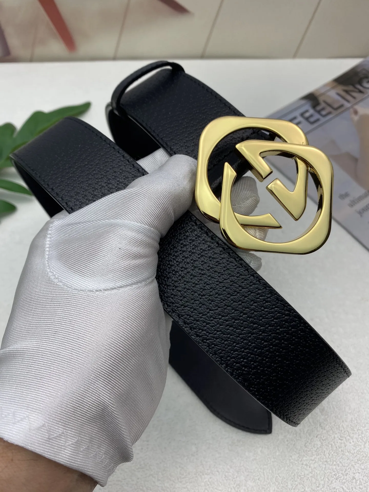 【GUCCI】(クッチ) 3.8cm   ベルト メンズ