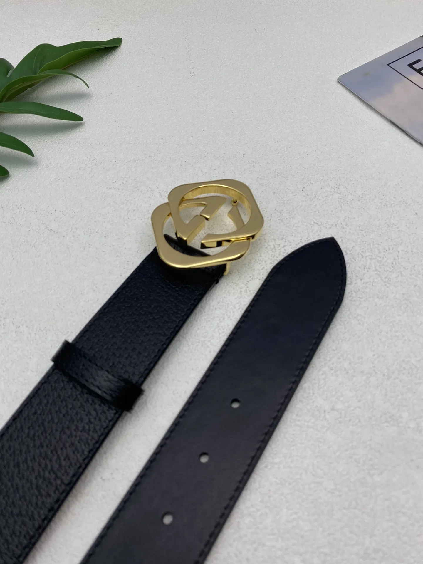 【GUCCI】(クッチ) 3.8cm   ベルト メンズ