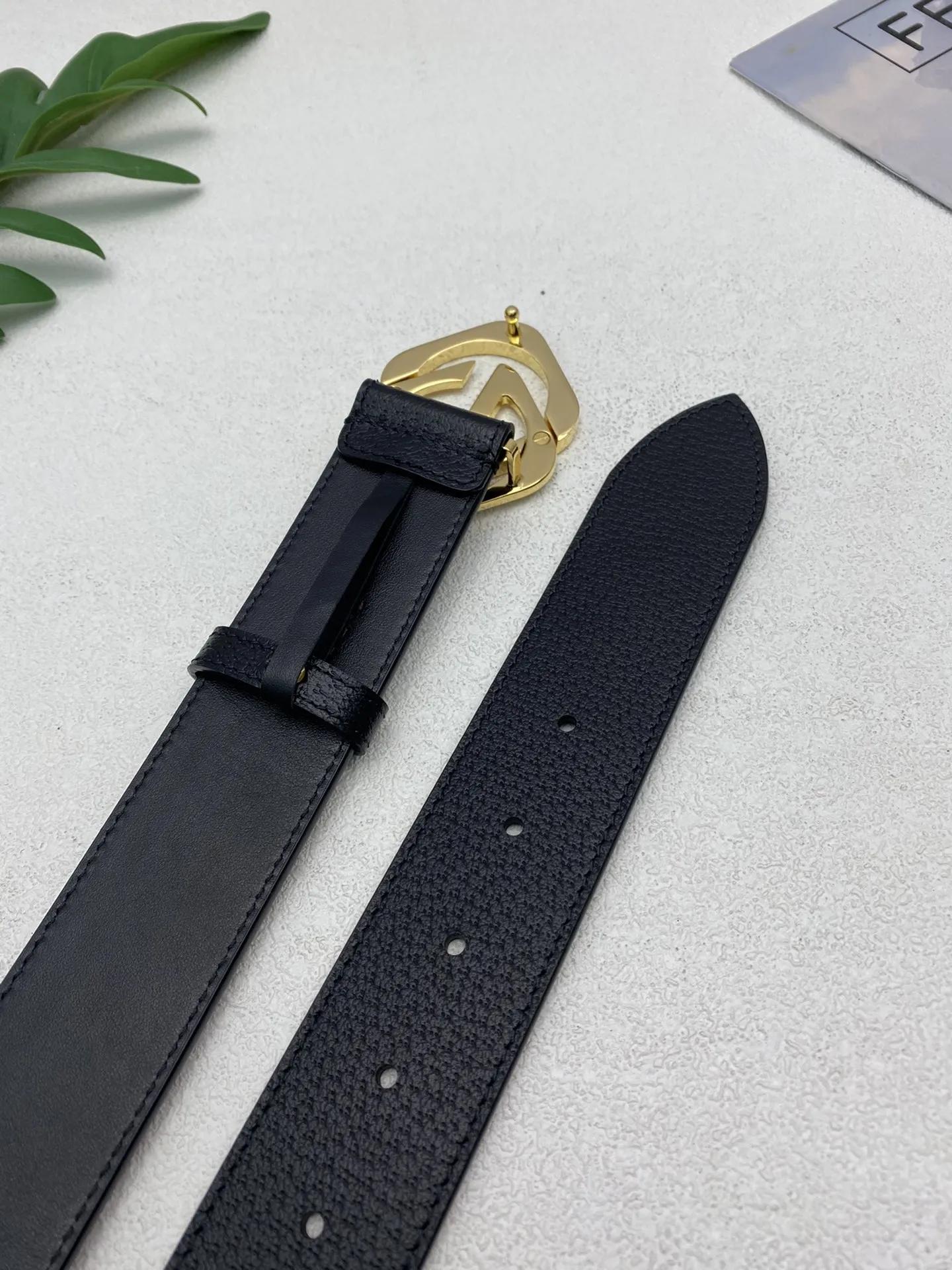 【GUCCI】(クッチ) 3.8cm   ベルト メンズ