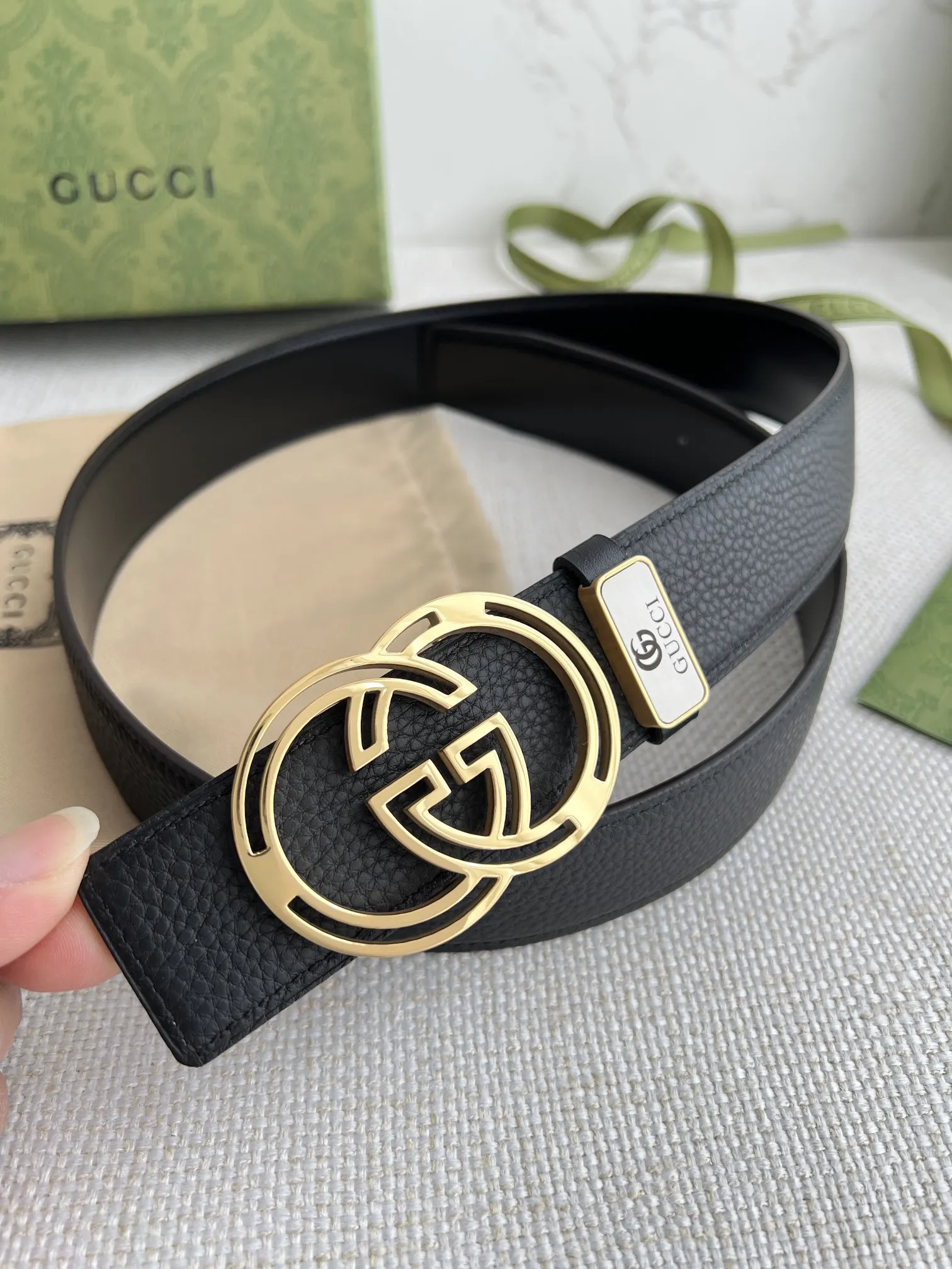 【GUCCI】(クッチ) 3.8cm   ベルト メンズ