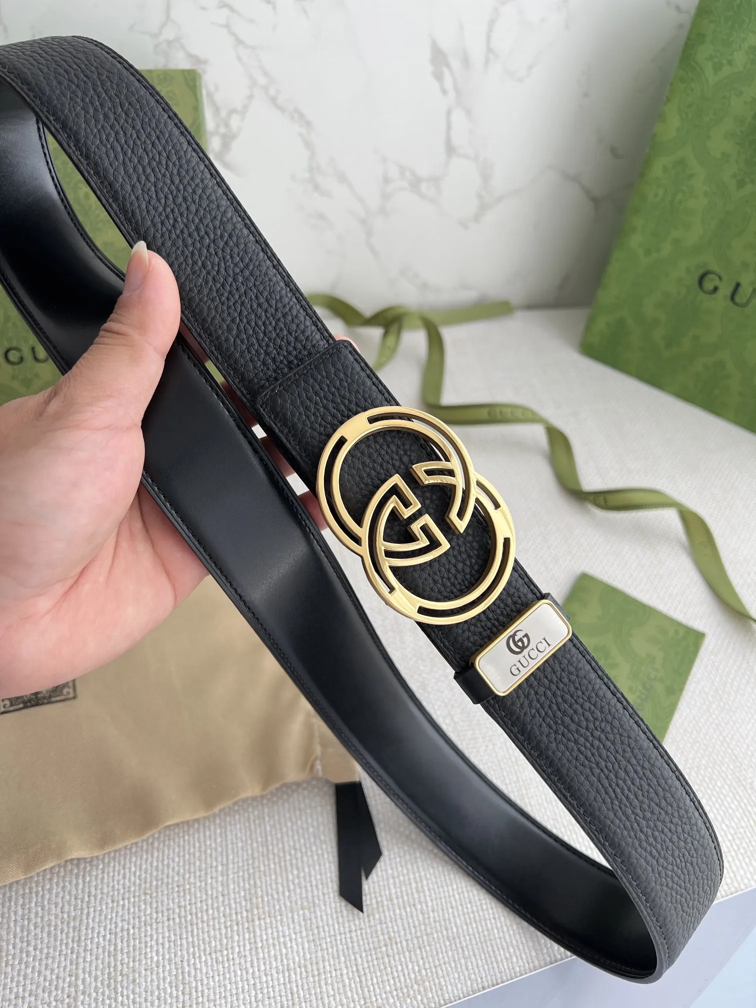 【GUCCI】(クッチ) 3.8cm   ベルト メンズ