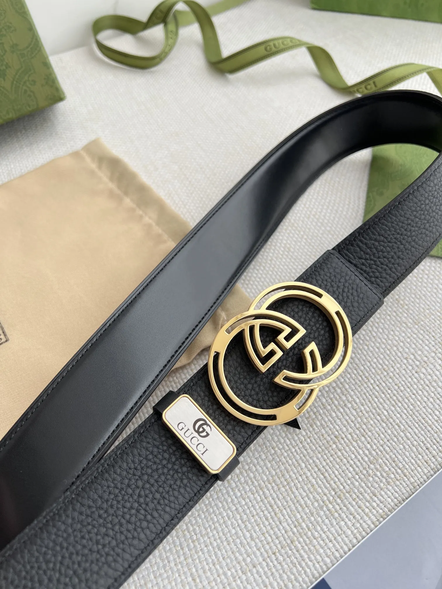 【GUCCI】(クッチ) 3.8cm   ベルト メンズ