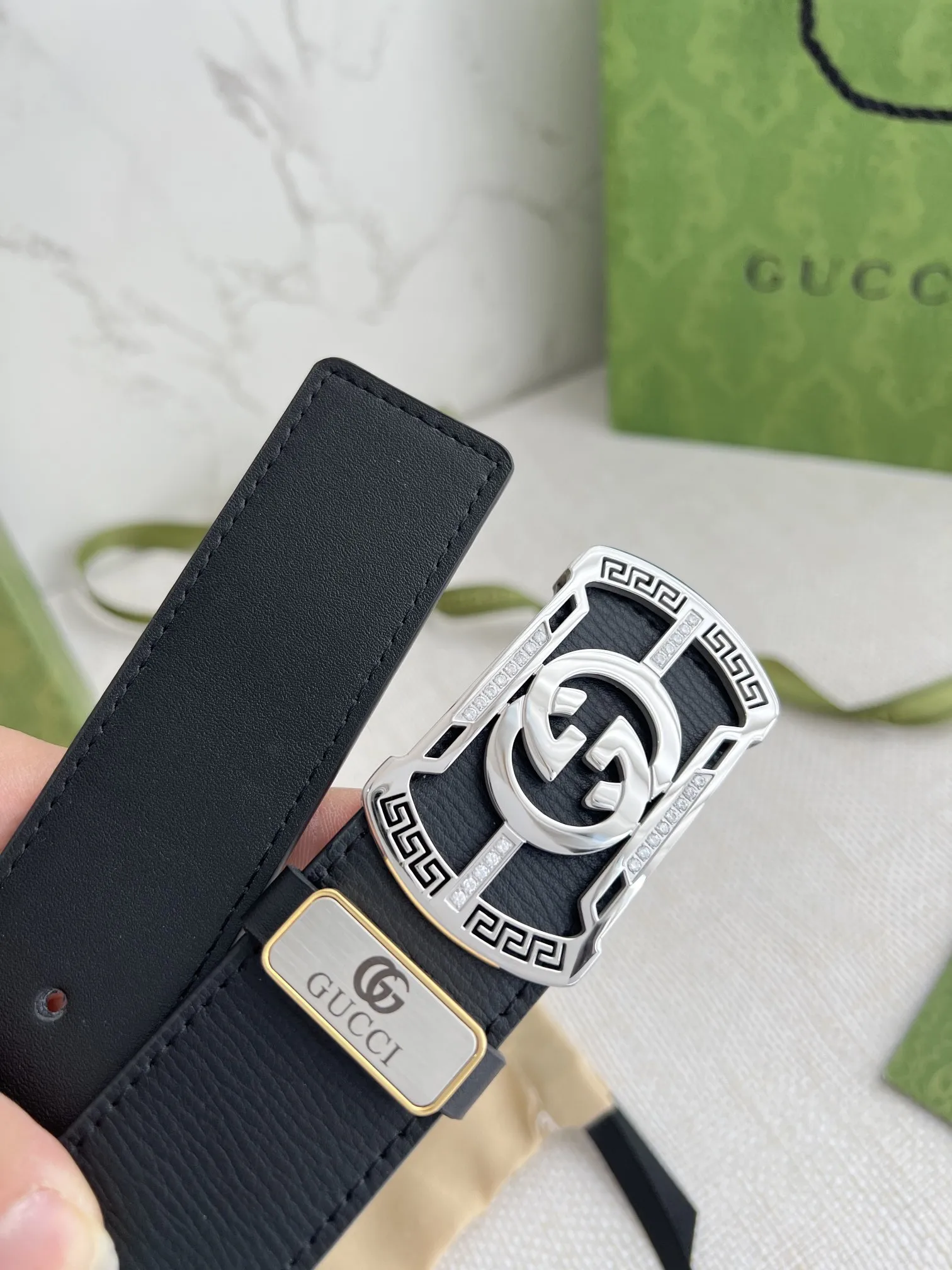 【GUCCI】(クッチ) 3.8cm   ベルト メンズ