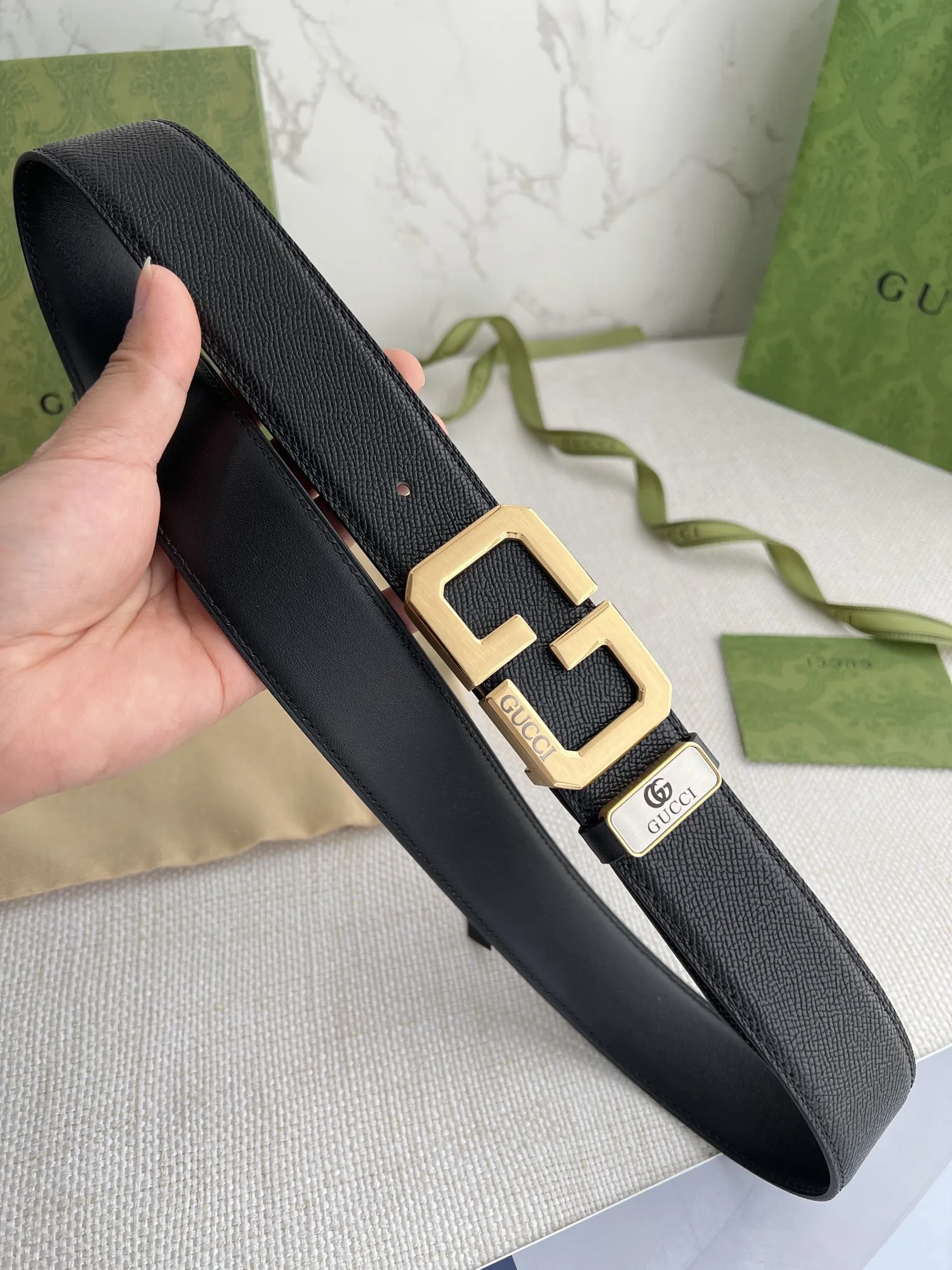 【GUCCI】(クッチ) 3.8cm   ベルト メンズ
