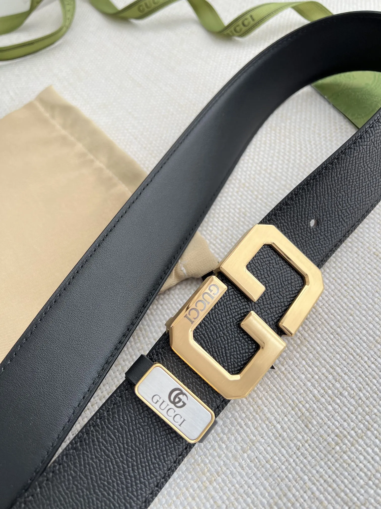 【GUCCI】(クッチ) 3.8cm   ベルト メンズ