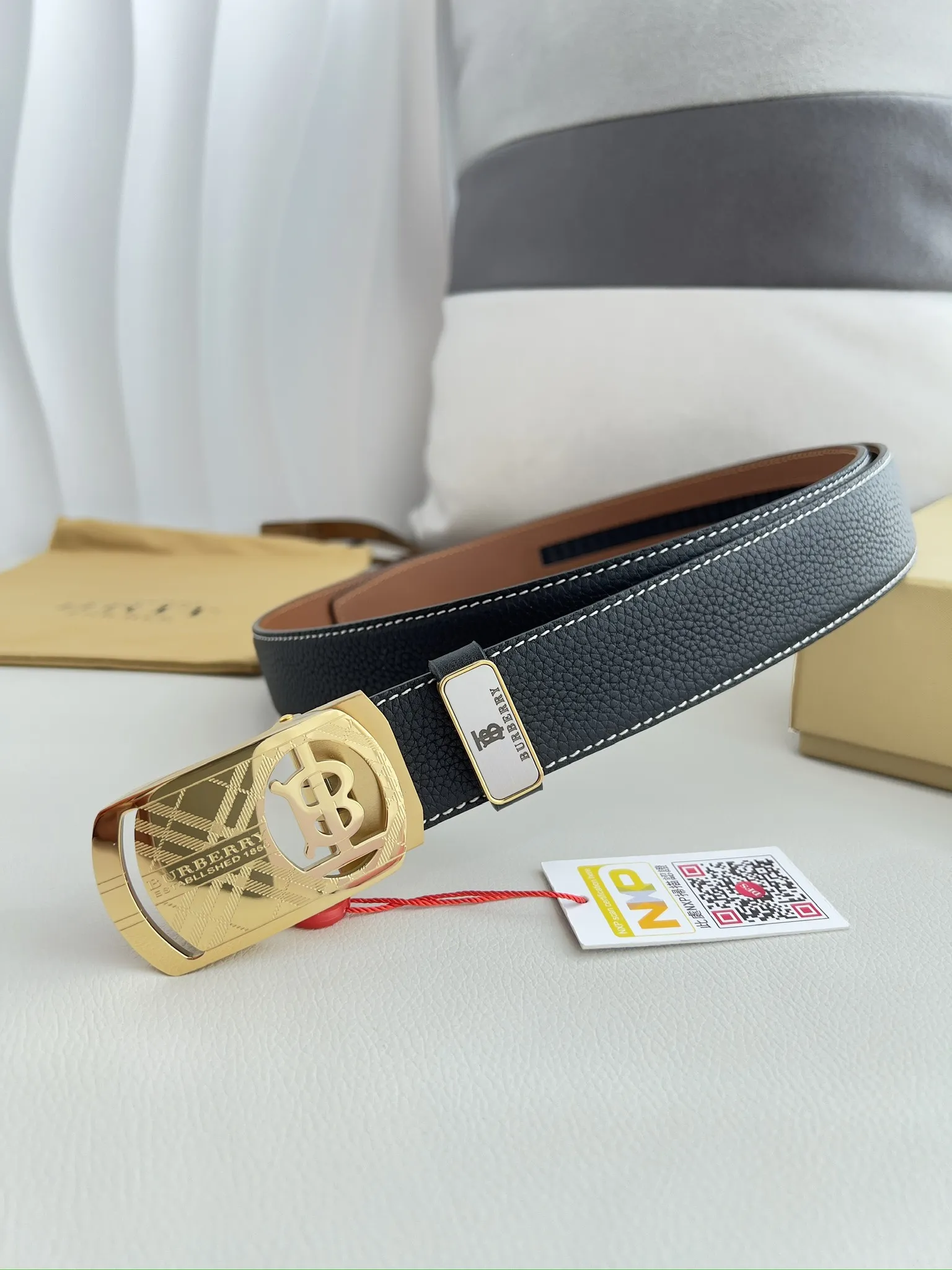 【BURBERRY 】(バーバリー) 3.5cmベルト メンズ 240904
