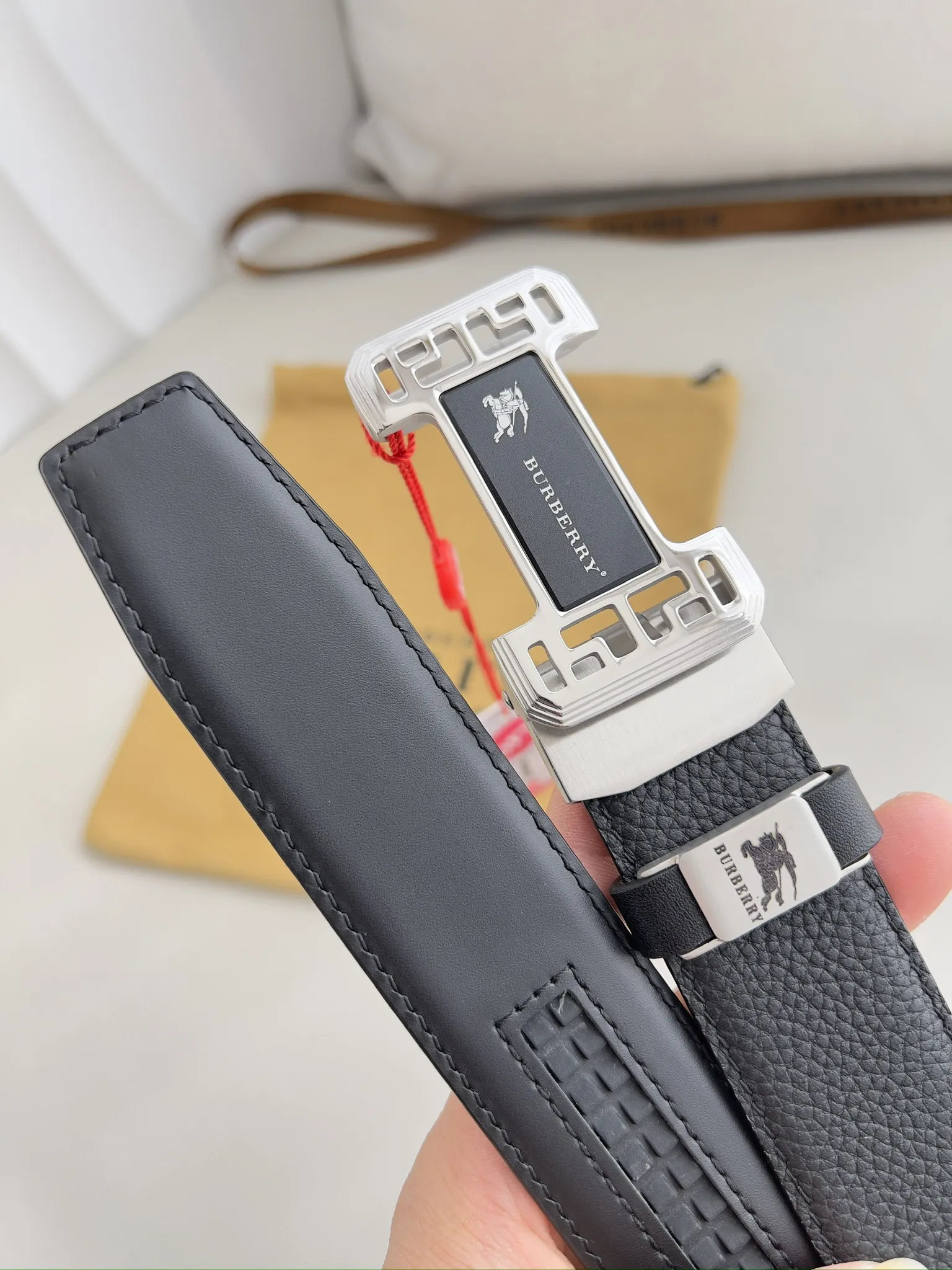 【BURBERRY 】(バーバリー) 3.5cmベルト メンズ 240904