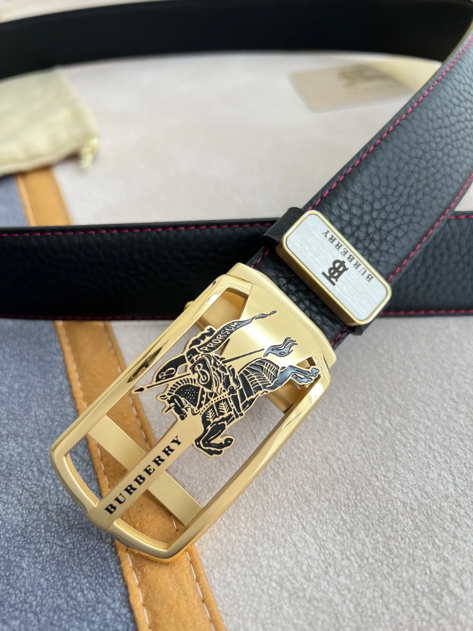 【BURBERRY 】(バーバリー) 3.5cmベルト メンズ 240904